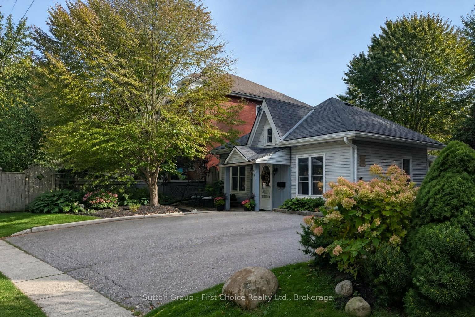 Photo 2 of 157 Front Street S, Stratford — HOMEH