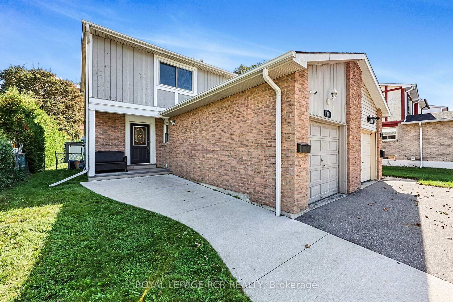 Photo 2 of 88 Red River Crescent, Scarborough, Rouge — HOMEH