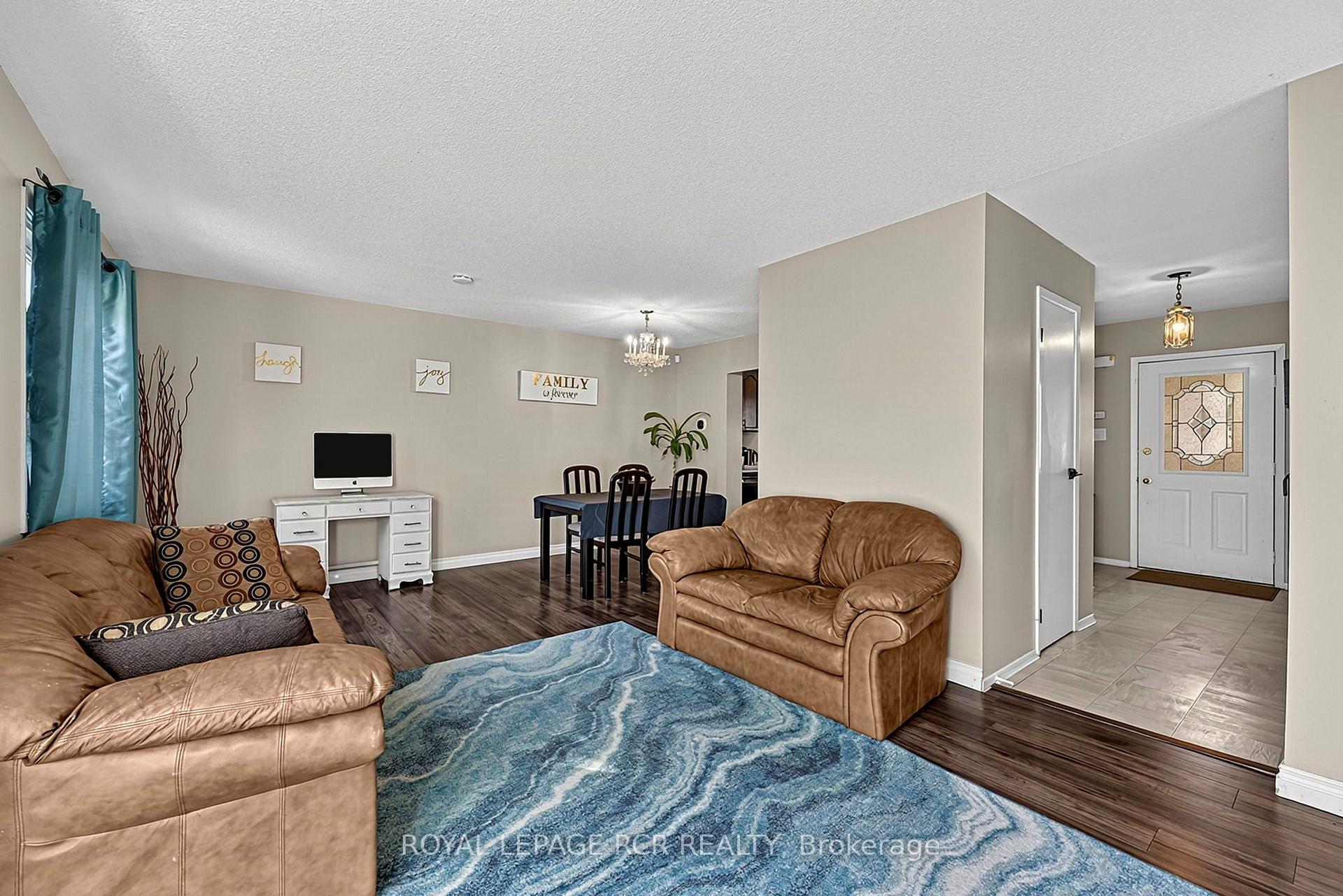 Photo 6 of 88 Red River Crescent, Scarborough, Rouge — HOMEH