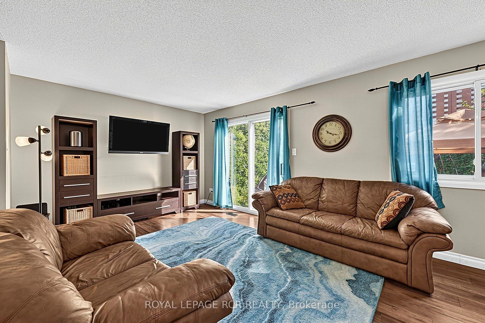 Photo 8 of 88 Red River Crescent, Scarborough, Rouge — HOMEH