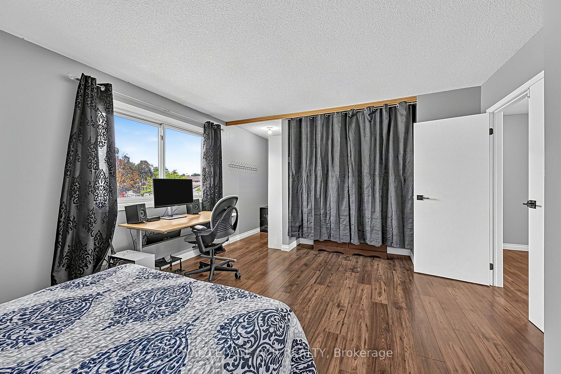Photo 12 of 88 Red River Crescent, Scarborough, Rouge — HOMEH