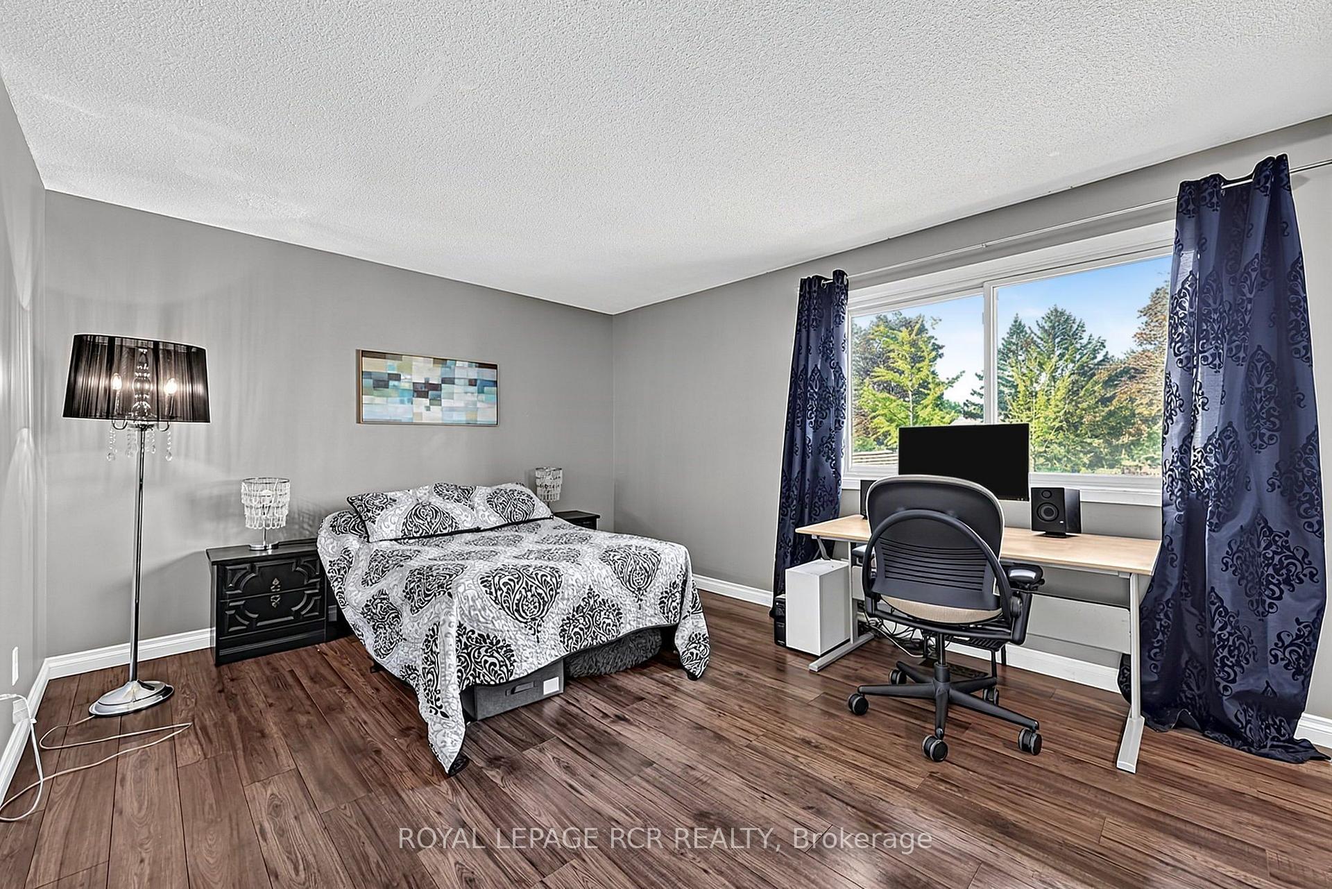 Photo 20 of 88 Red River Crescent, Scarborough, Rouge — HOMEH