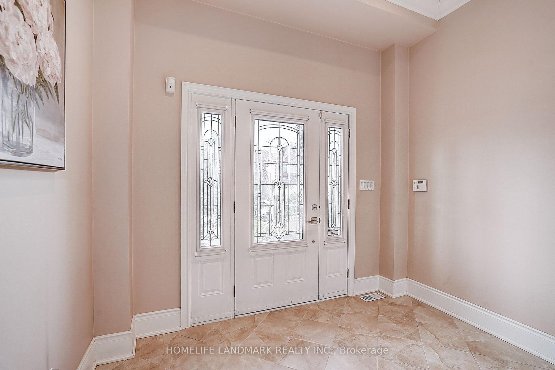 Photo 7 of 149 Maybourne Avenue, Scarborough, Clairlea-Birchmount — HOMEH