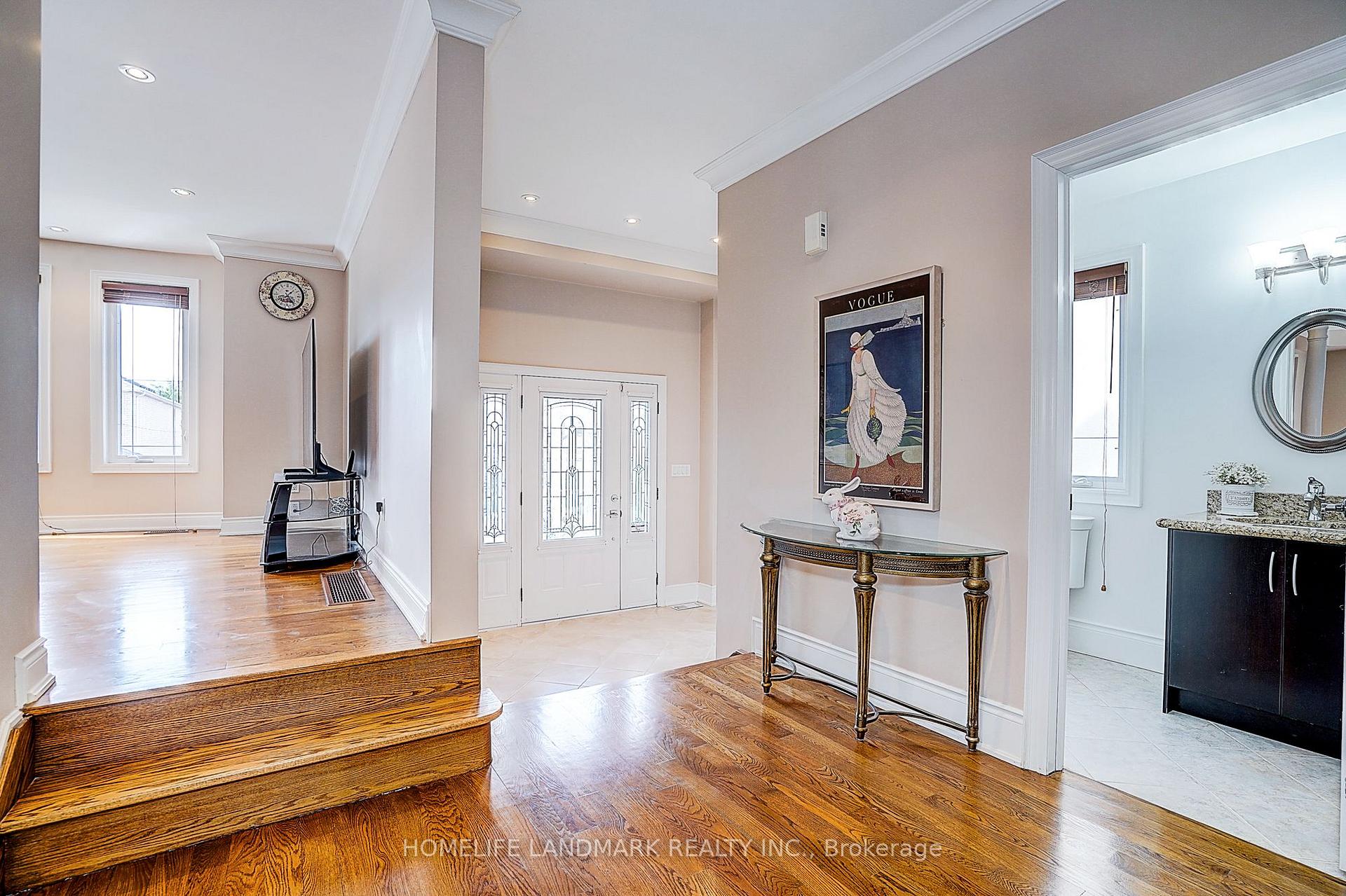 Photo 8 of 149 Maybourne Avenue, Scarborough, Clairlea-Birchmount — HOMEH