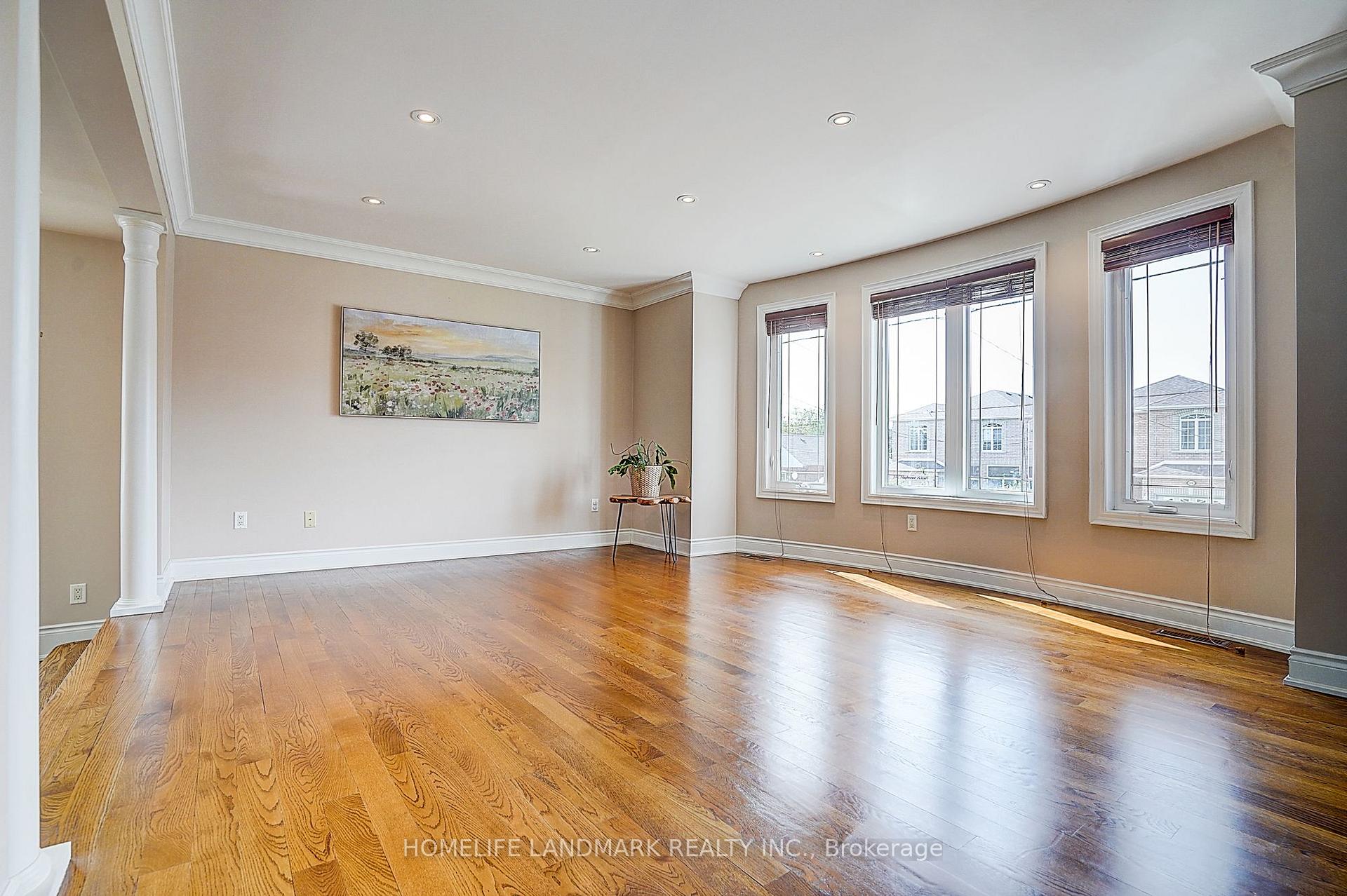 Photo 12 of 149 Maybourne Avenue, Scarborough, Clairlea-Birchmount — HOMEH