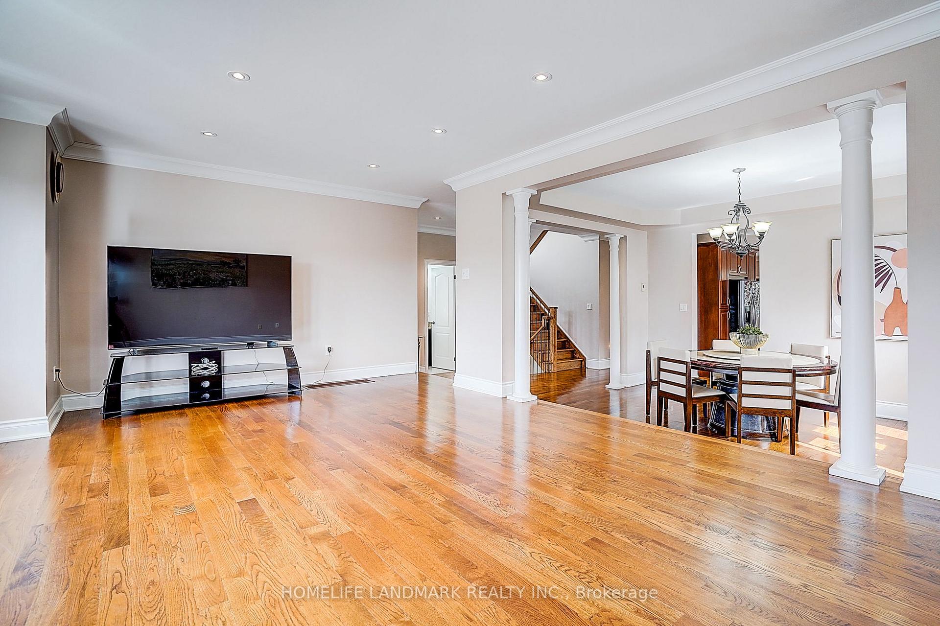Photo 16 of 149 Maybourne Avenue, Scarborough, Clairlea-Birchmount — HOMEH