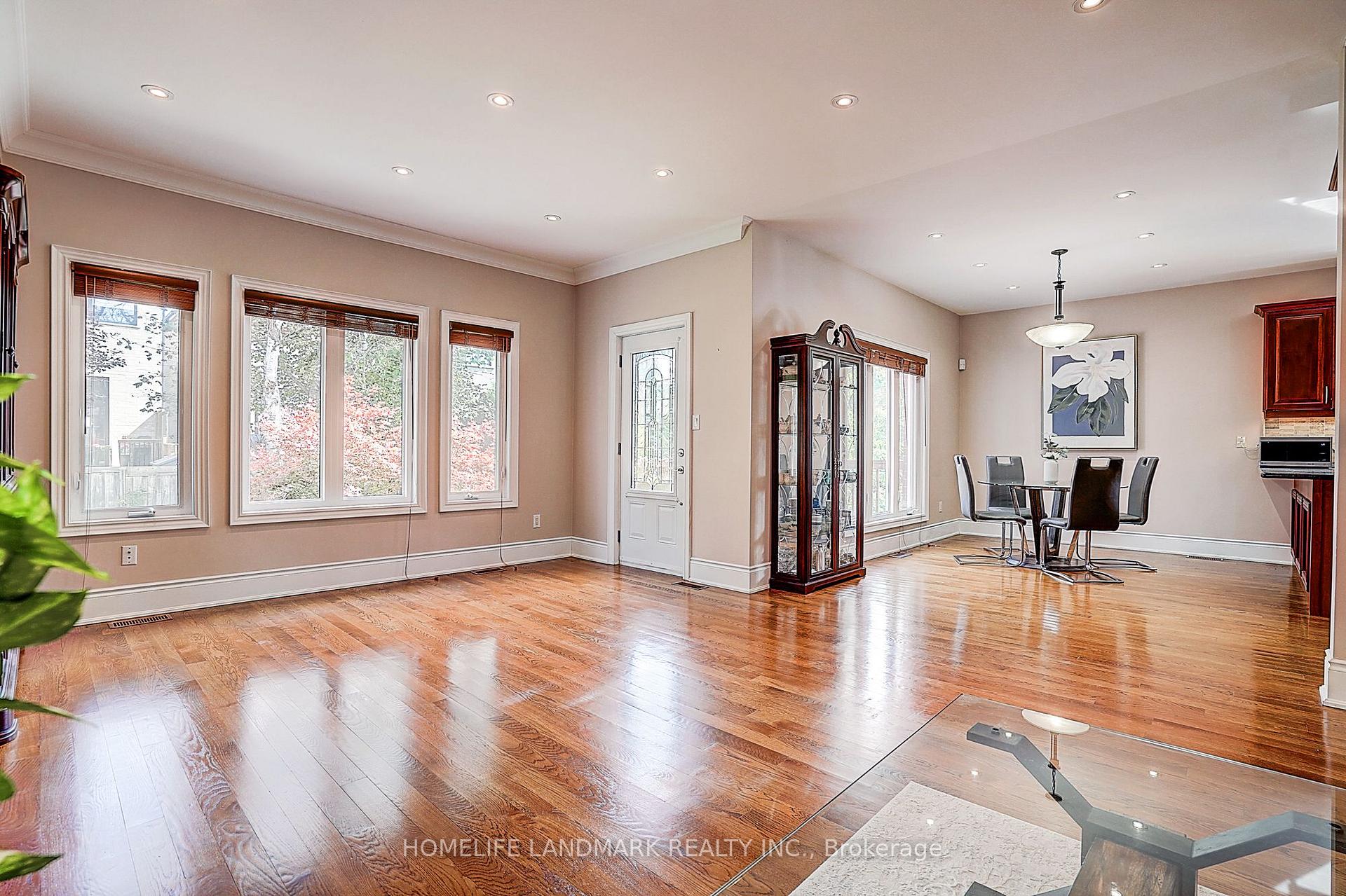 Photo 27 of 149 Maybourne Avenue, Scarborough, Clairlea-Birchmount — HOMEH