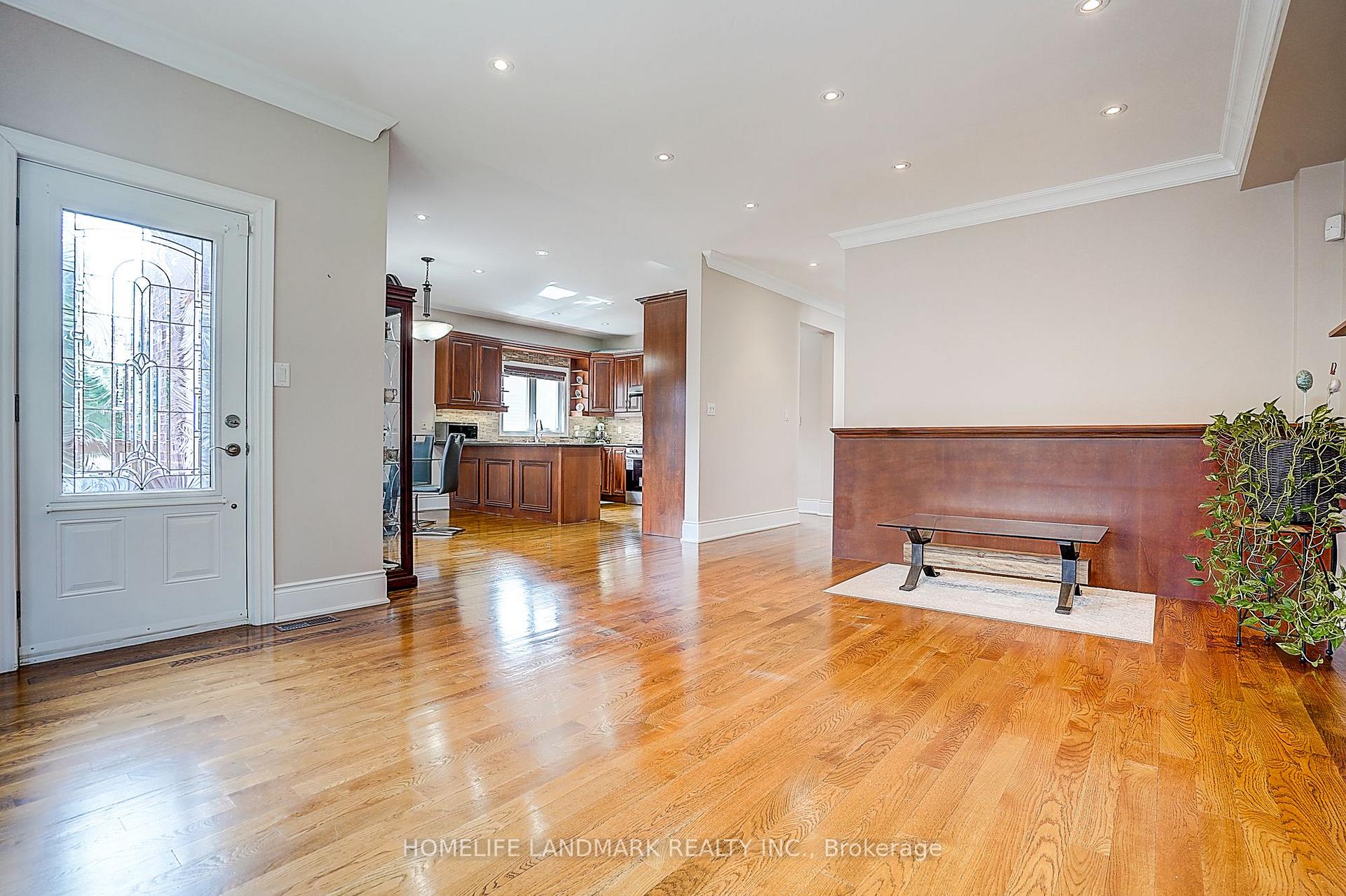 Photo 23 of 149 Maybourne Avenue, Scarborough, Clairlea-Birchmount — HOMEH