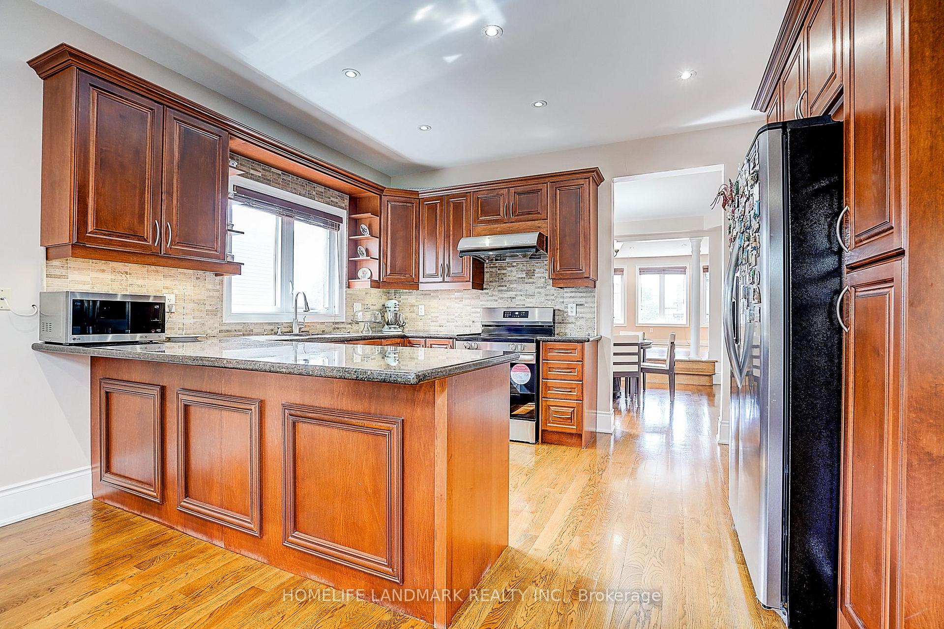 Photo 31 of 149 Maybourne Avenue, Scarborough, Clairlea-Birchmount — HOMEH