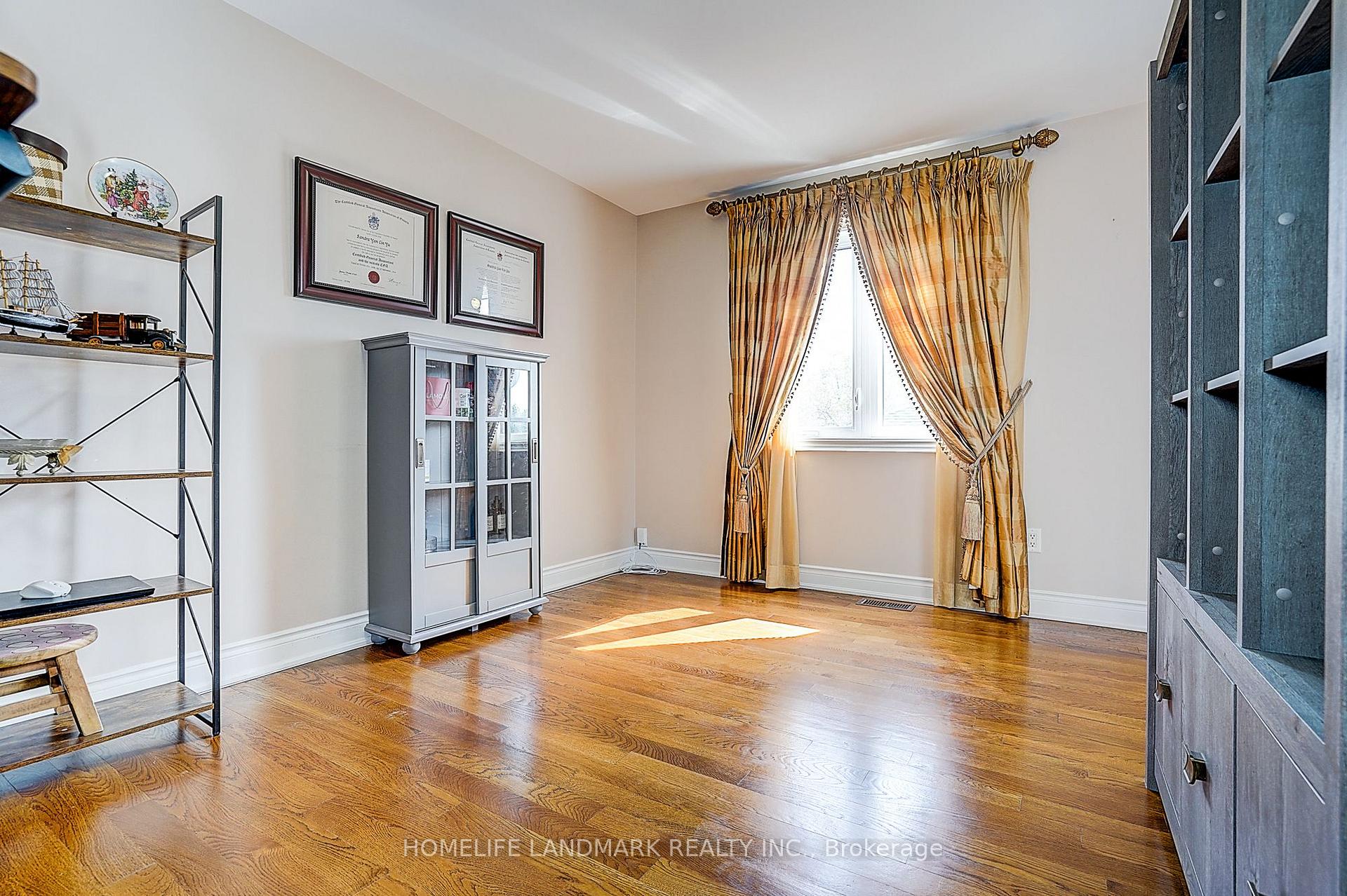 Photo 42 of 149 Maybourne Avenue, Scarborough, Clairlea-Birchmount — HOMEH
