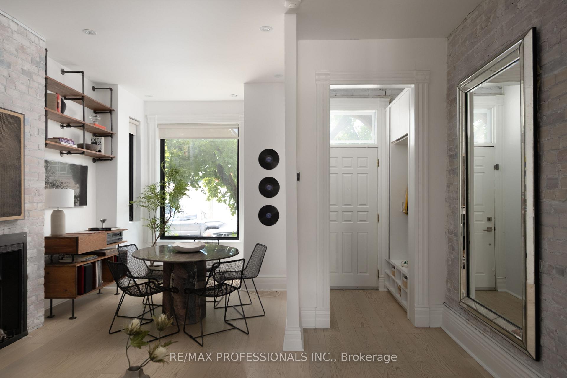 Photo 3 of 57 Shaw Street, Toronto, Niagara — HOMEH