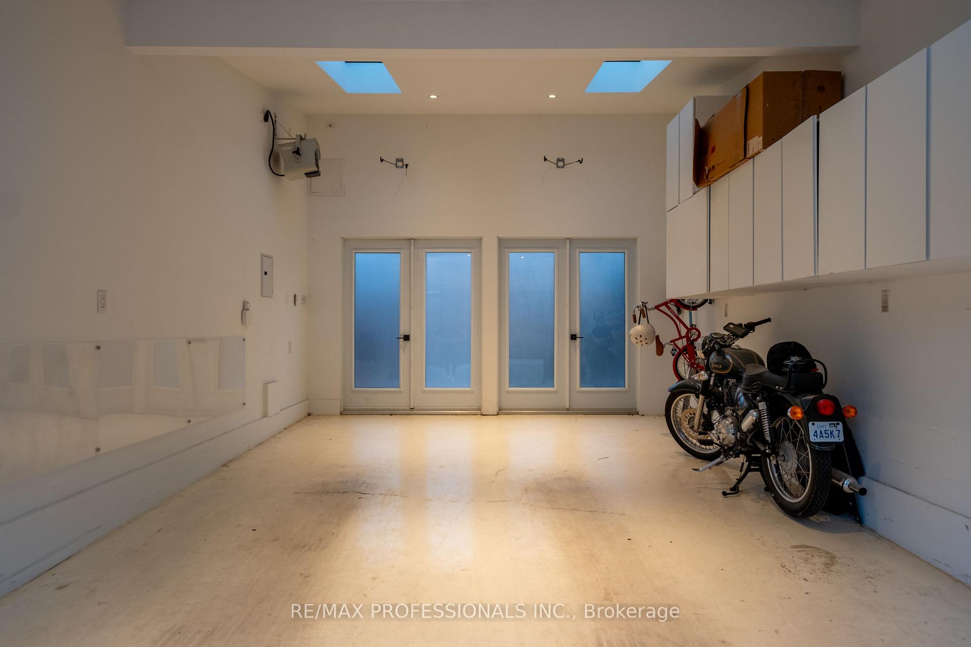 Photo 41 of 57 Shaw Street, Toronto, Niagara — HOMEH