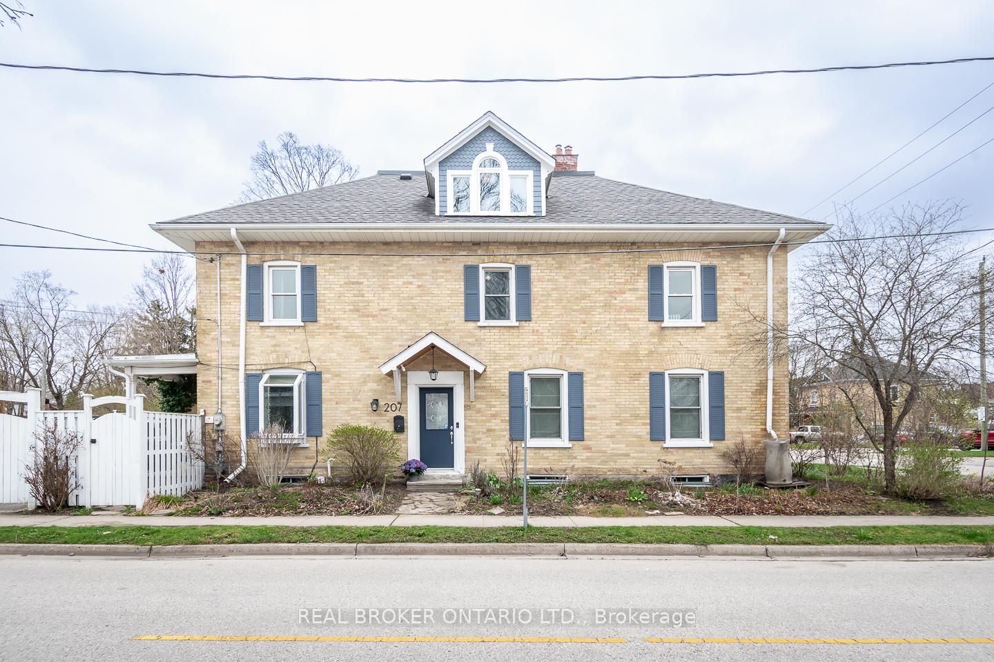 Photo 1 of 207 Waterloo Street N, Cambridge, Preston South — HOMEH
