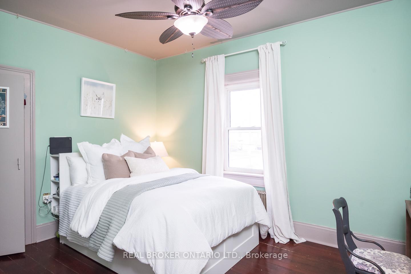 Photo 22 of 207 Waterloo Street N, Cambridge, Preston South — HOMEH