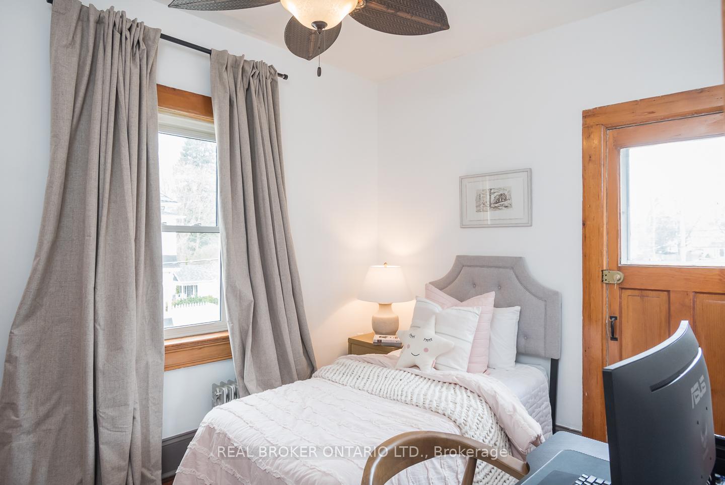 Photo 31 of 207 Waterloo Street N, Cambridge, Preston South — HOMEH