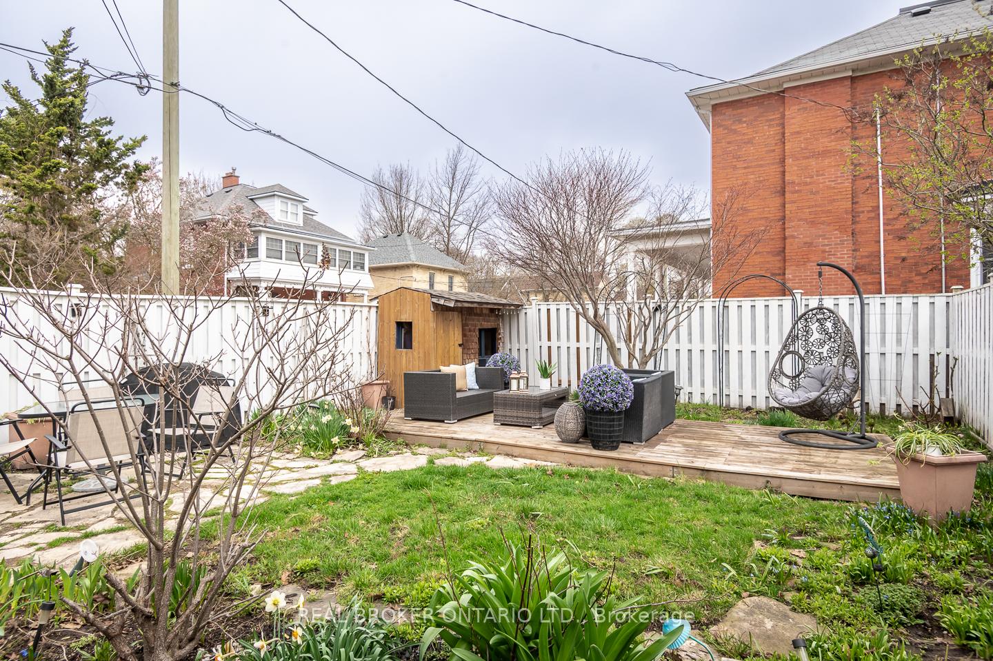 Photo 41 of 207 Waterloo Street N, Cambridge, Preston South — HOMEH