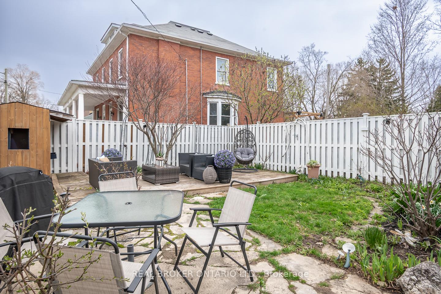 Photo 42 of 207 Waterloo Street N, Cambridge, Preston South — HOMEH