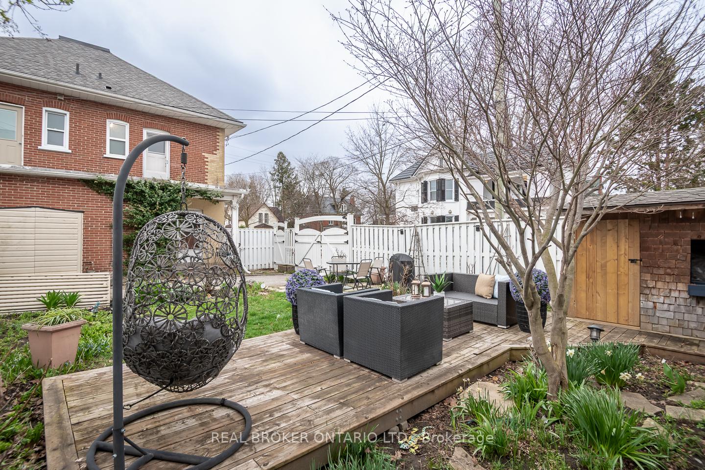 Photo 44 of 207 Waterloo Street N, Cambridge, Preston South — HOMEH