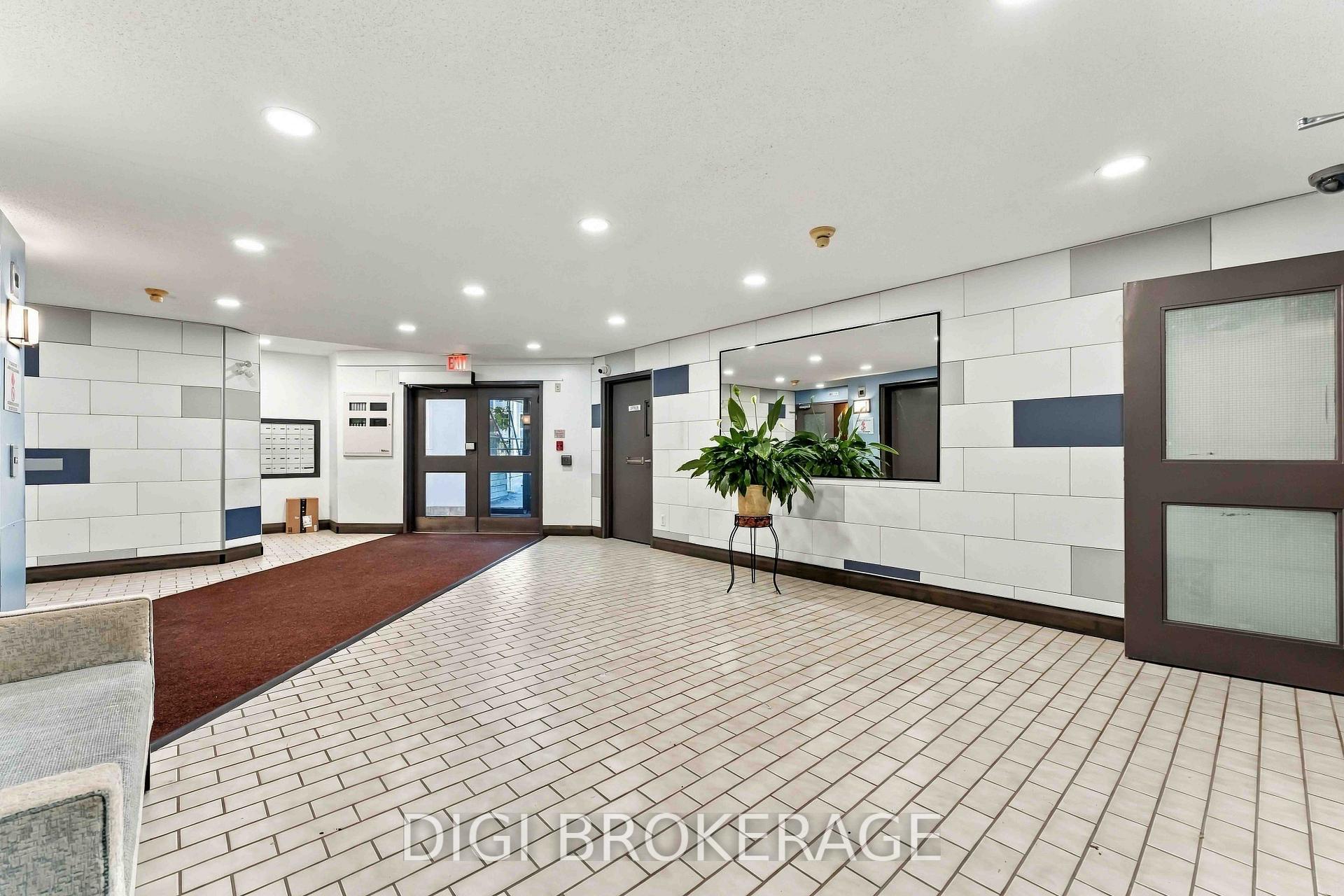 Photo 9 of Unit 302, 318 Lorry Greenberg Drive, Ottawa, Hunt Club Park/Greenboro — HOMEH