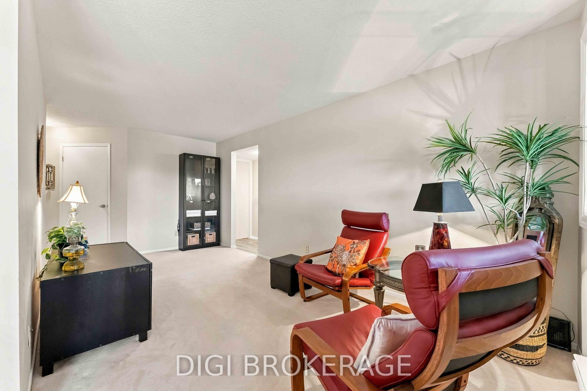 Photo 17 of Unit 302, 318 Lorry Greenberg Drive, Ottawa, Hunt Club Park/Greenboro — HOMEH