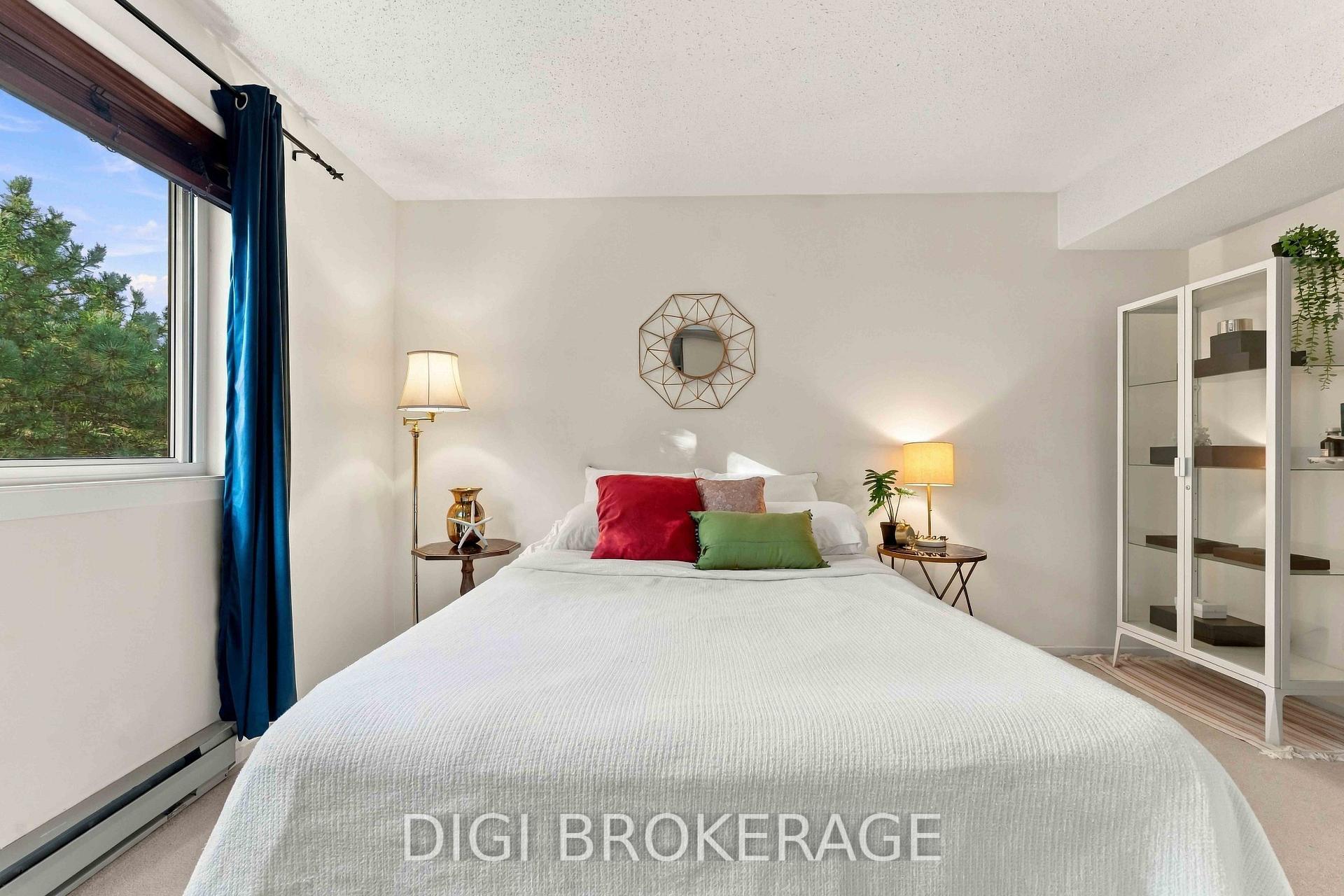 Photo 38 of Unit 302, 318 Lorry Greenberg Drive, Ottawa, Hunt Club Park/Greenboro — HOMEH