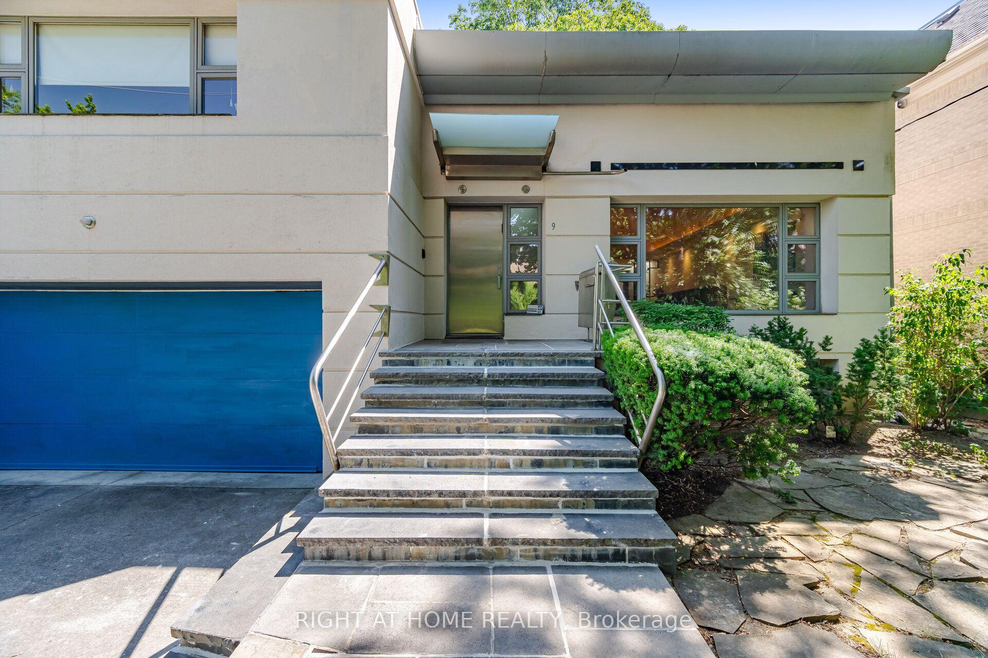 Photo 3 of 9 Saguenay Avenue E, Toronto, Bedford Park-Nortown — HOMEH