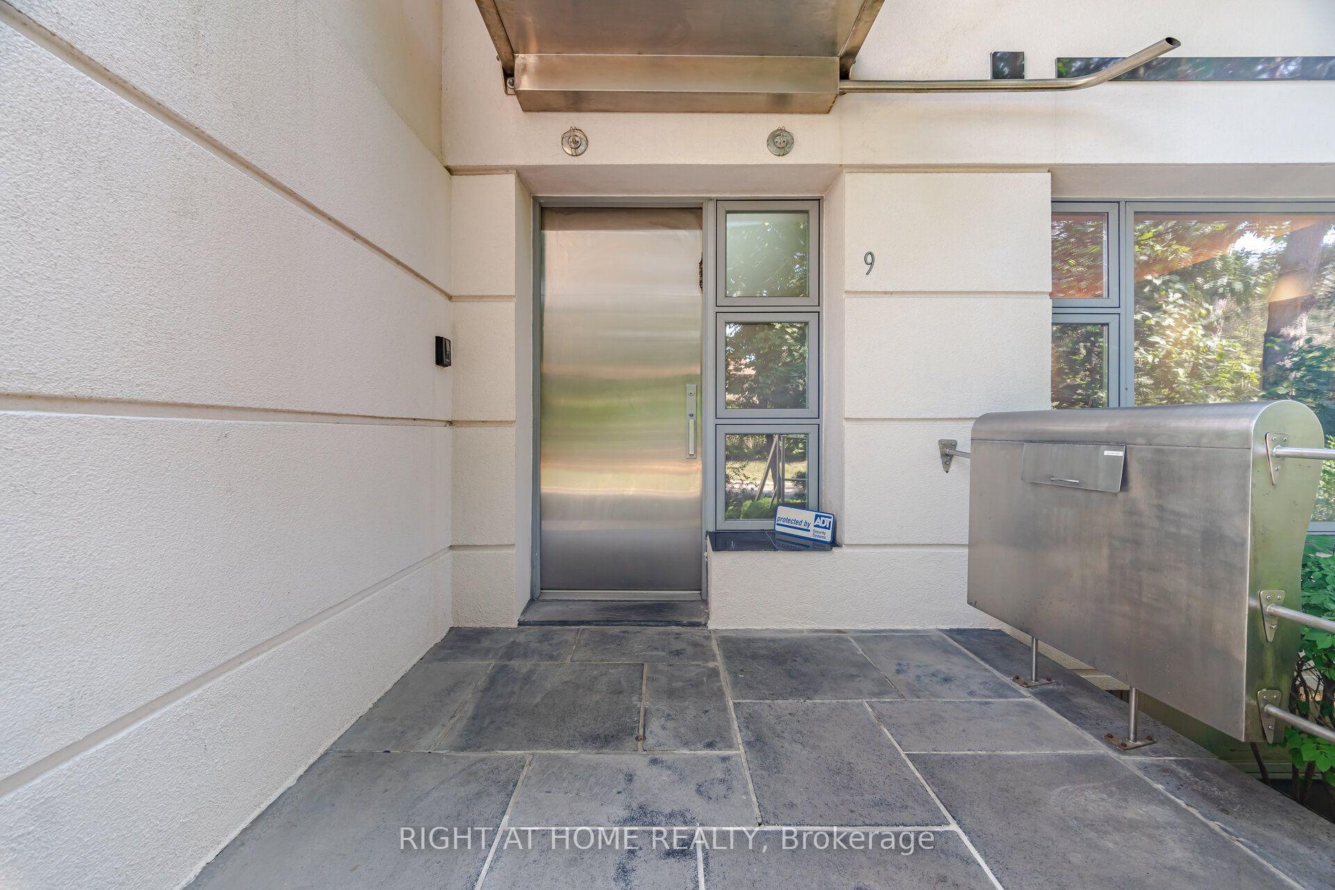 Photo 4 of 9 Saguenay Avenue E, Toronto, Bedford Park-Nortown — HOMEH