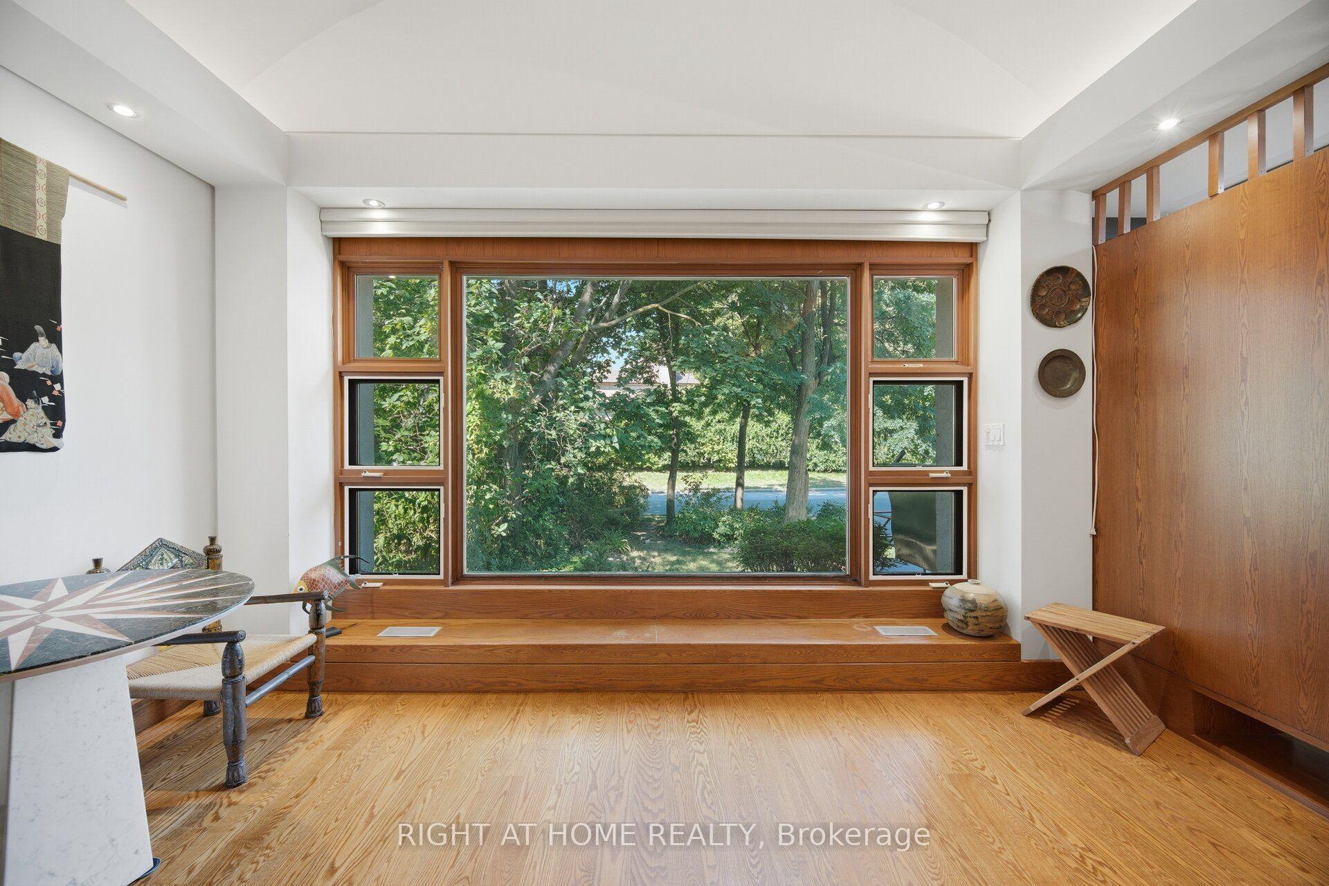 Photo 10 of 9 Saguenay Avenue E, Toronto, Bedford Park-Nortown — HOMEH