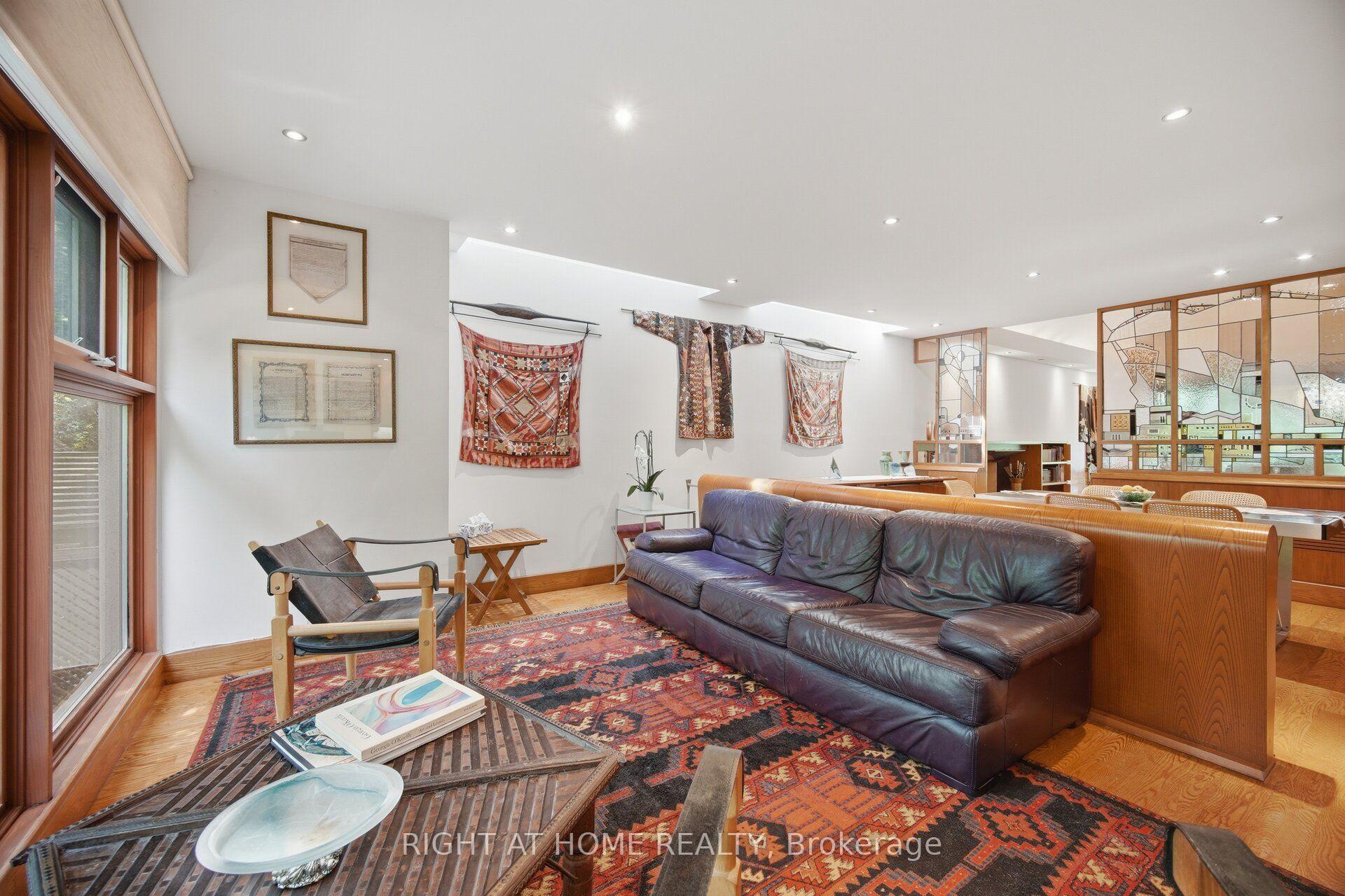 Photo 19 of 9 Saguenay Avenue E, Toronto, Bedford Park-Nortown — HOMEH