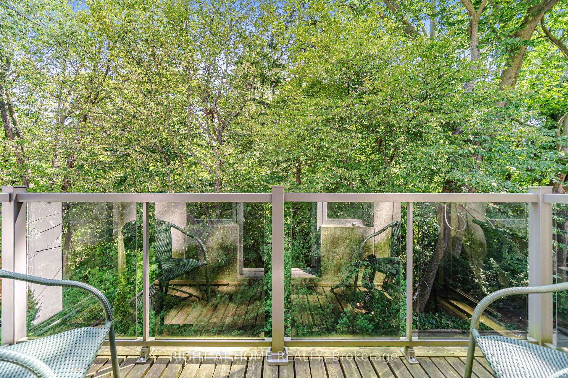 Photo 27 of 9 Saguenay Avenue E, Toronto, Bedford Park-Nortown — HOMEH