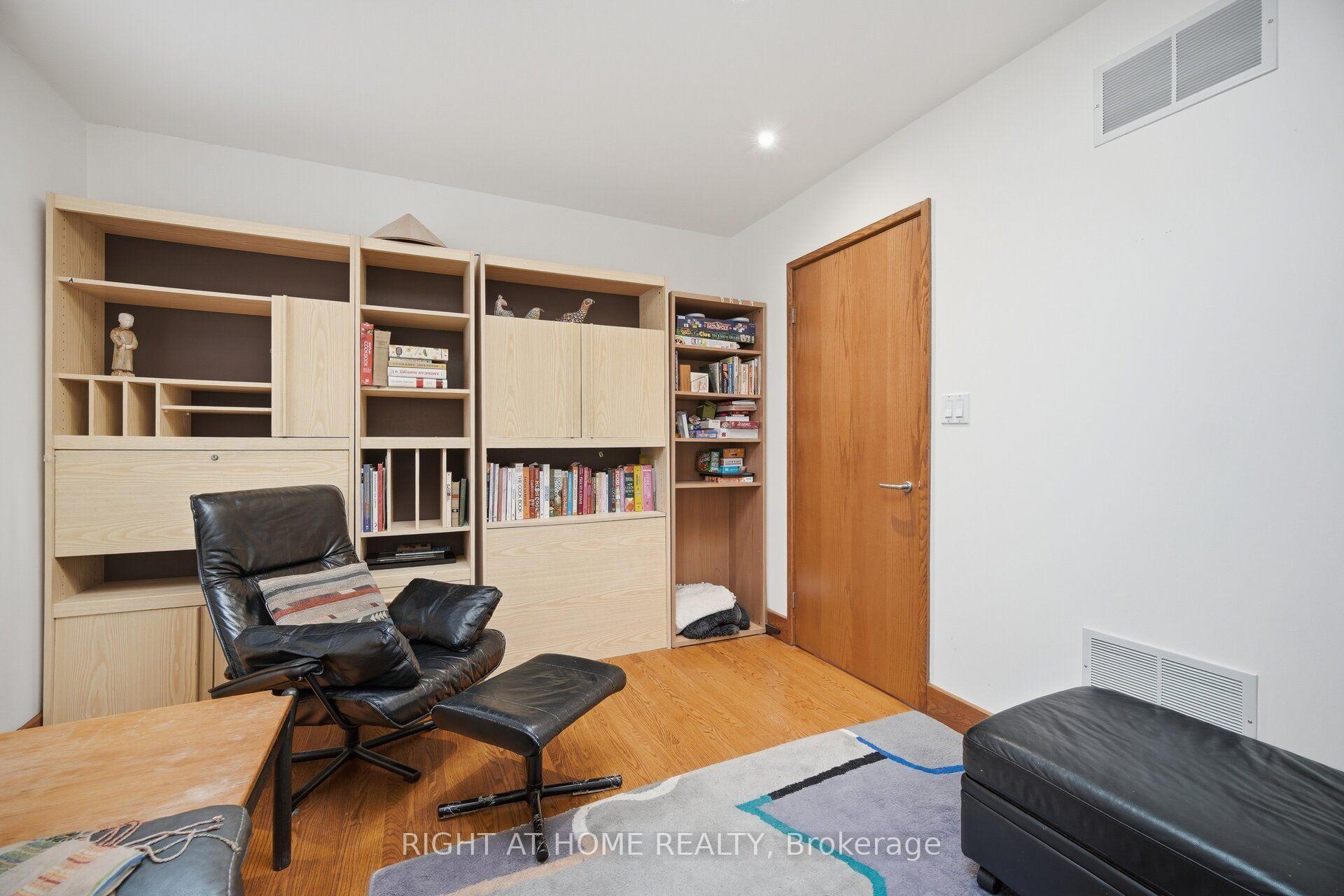 Photo 29 of 9 Saguenay Avenue E, Toronto, Bedford Park-Nortown — HOMEH