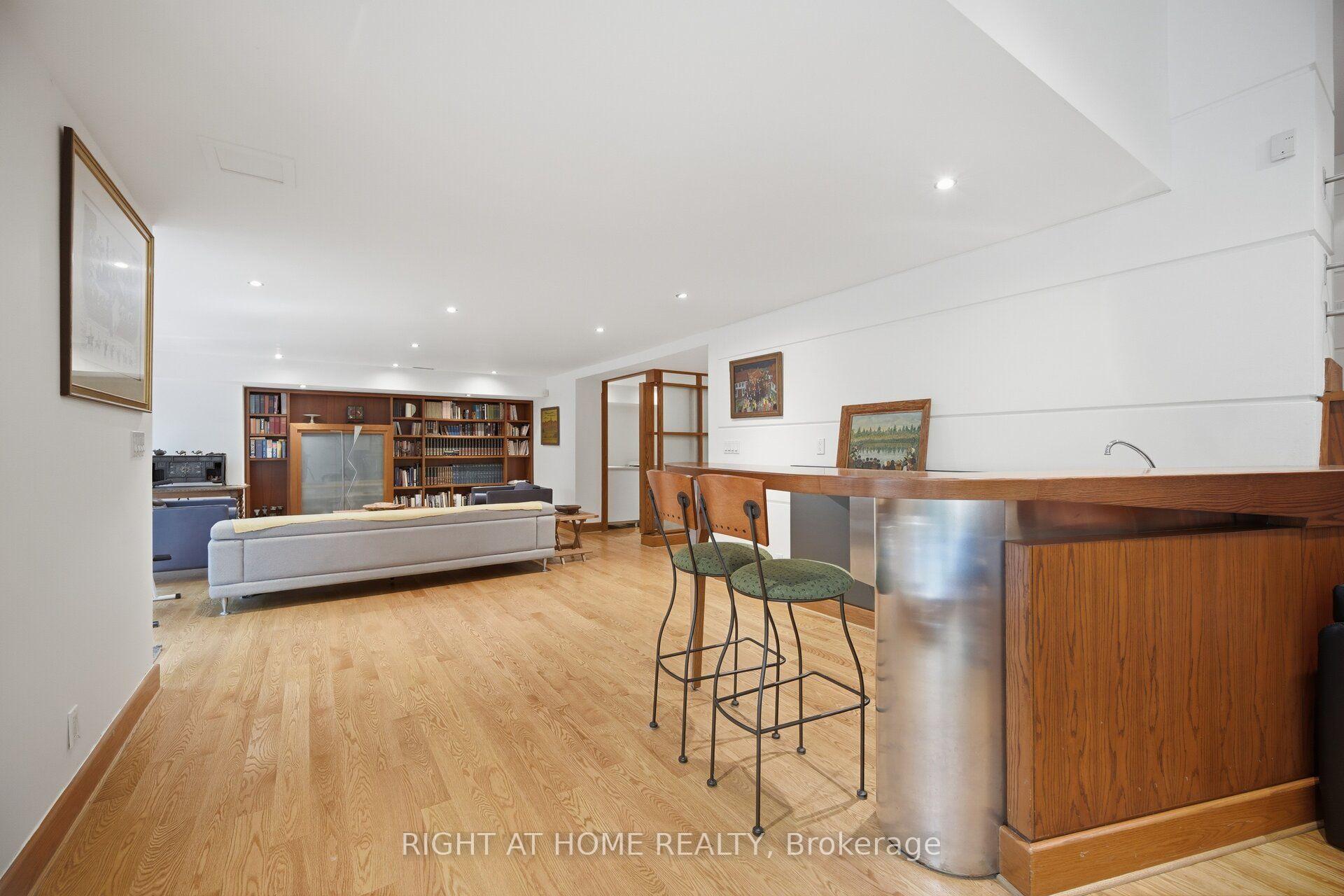 Photo 36 of 9 Saguenay Avenue E, Toronto, Bedford Park-Nortown — HOMEH