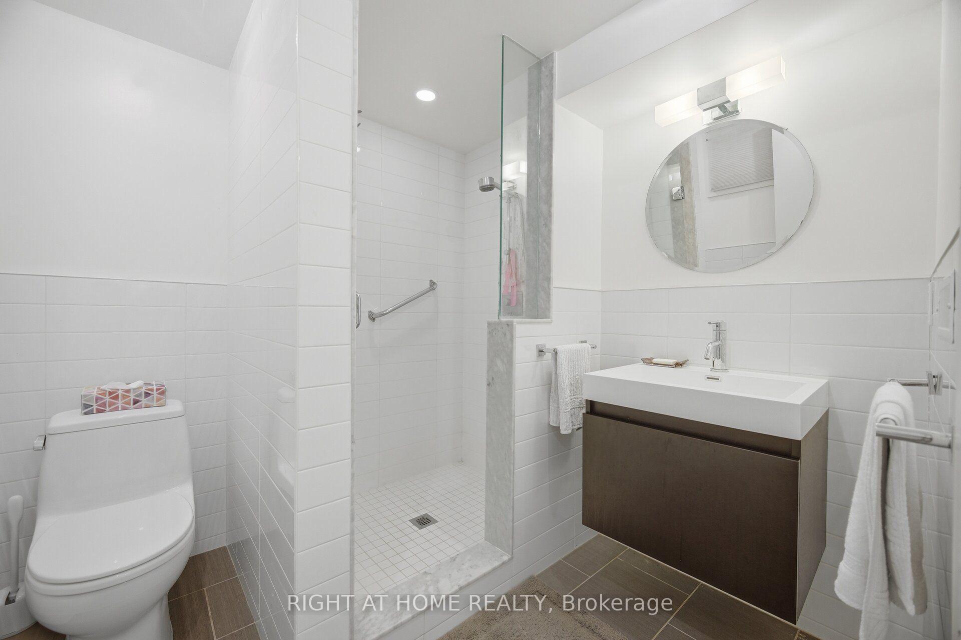 Photo 45 of 9 Saguenay Avenue E, Toronto, Bedford Park-Nortown — HOMEH