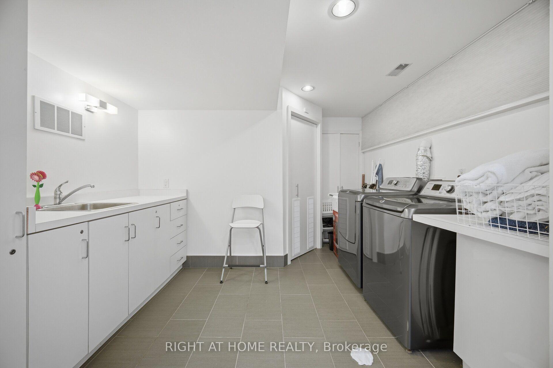 Photo 46 of 9 Saguenay Avenue E, Toronto, Bedford Park-Nortown — HOMEH