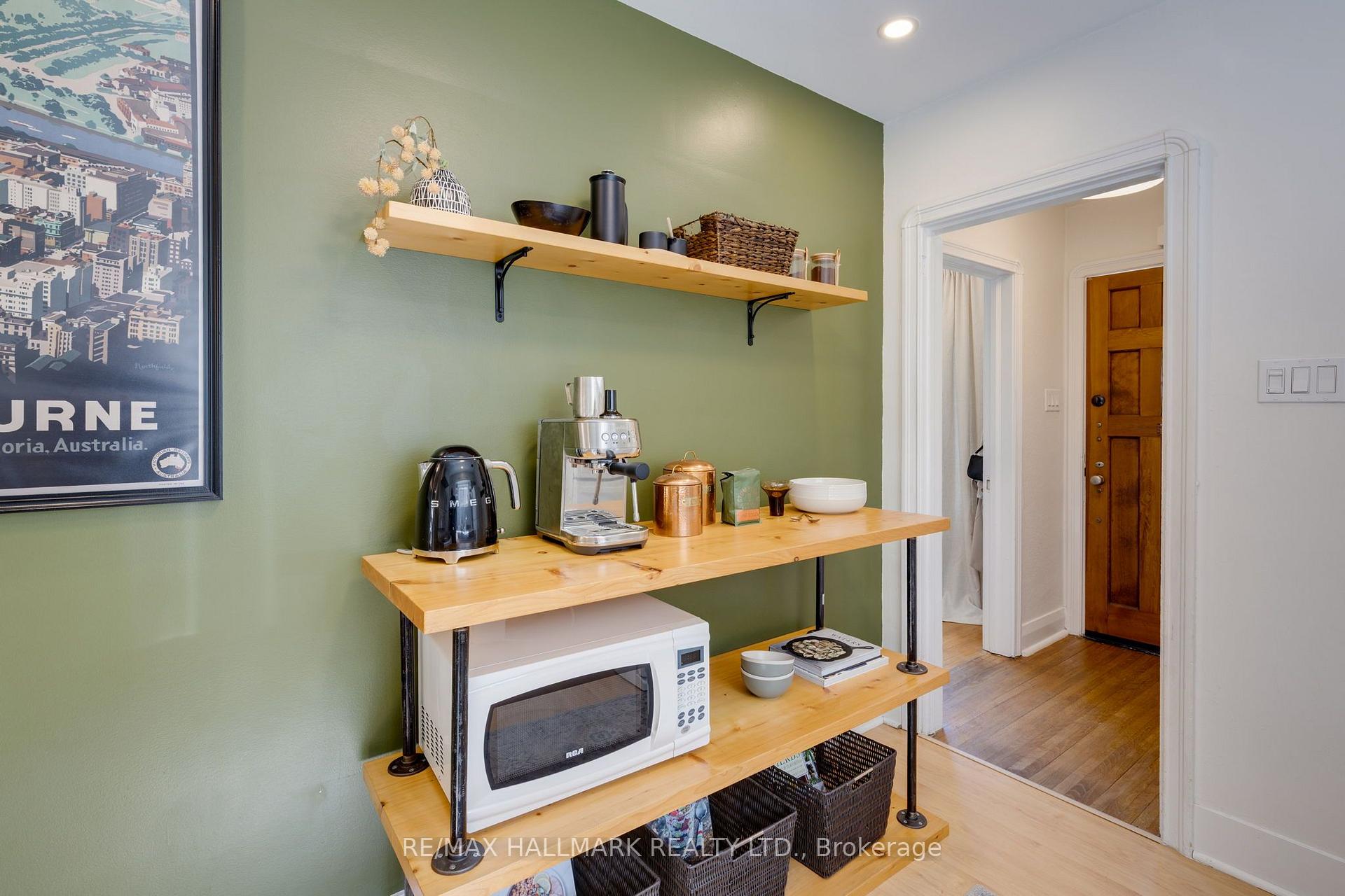 Photo 9 of 28 Thora Avenue, Scarborough, Oakridge — HOMEH
