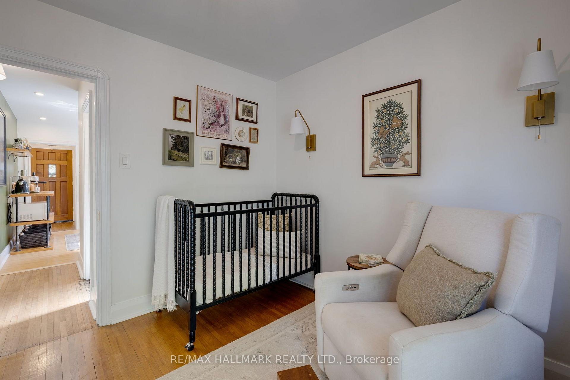 Photo 14 of 28 Thora Avenue, Scarborough, Oakridge — HOMEH