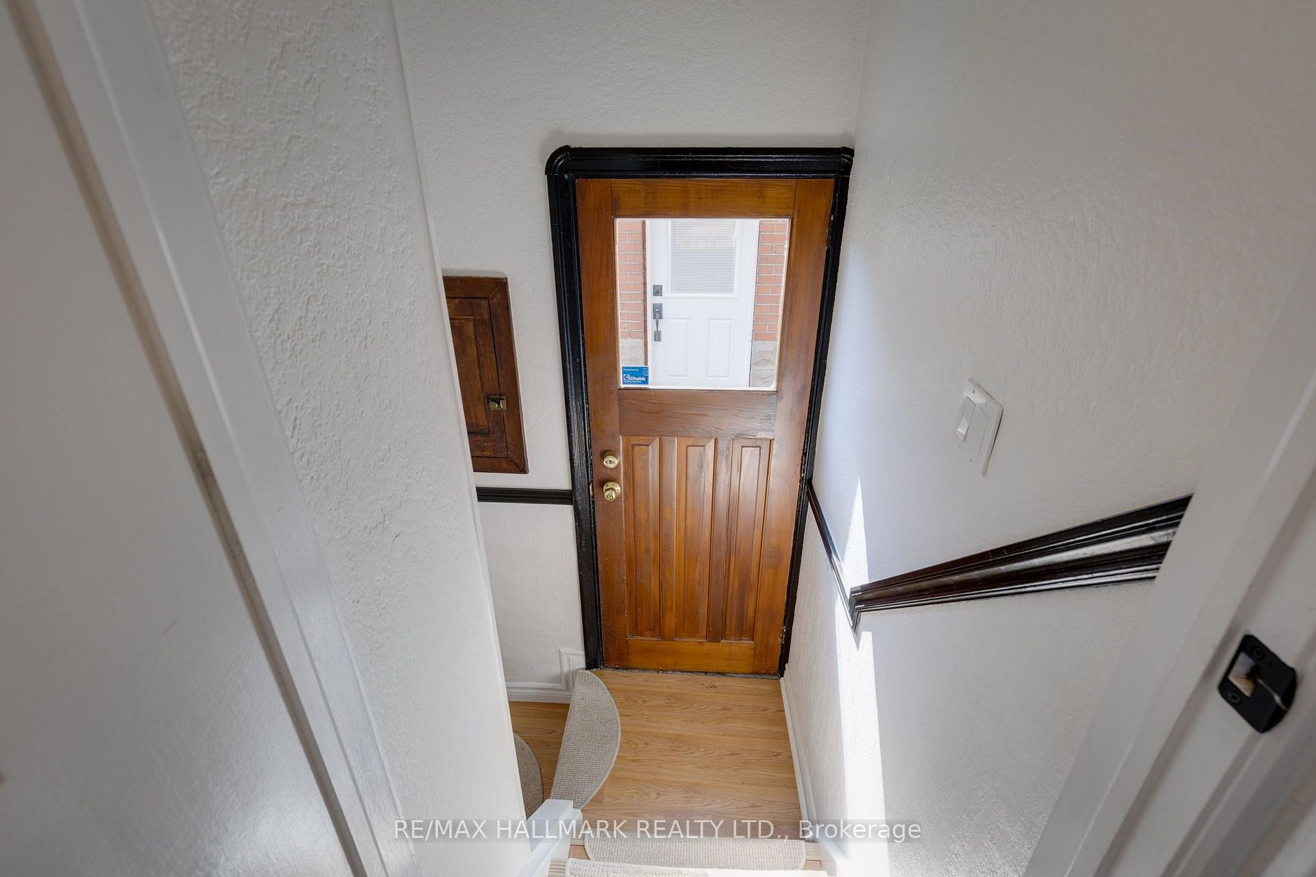 Photo 15 of 28 Thora Avenue, Scarborough, Oakridge — HOMEH