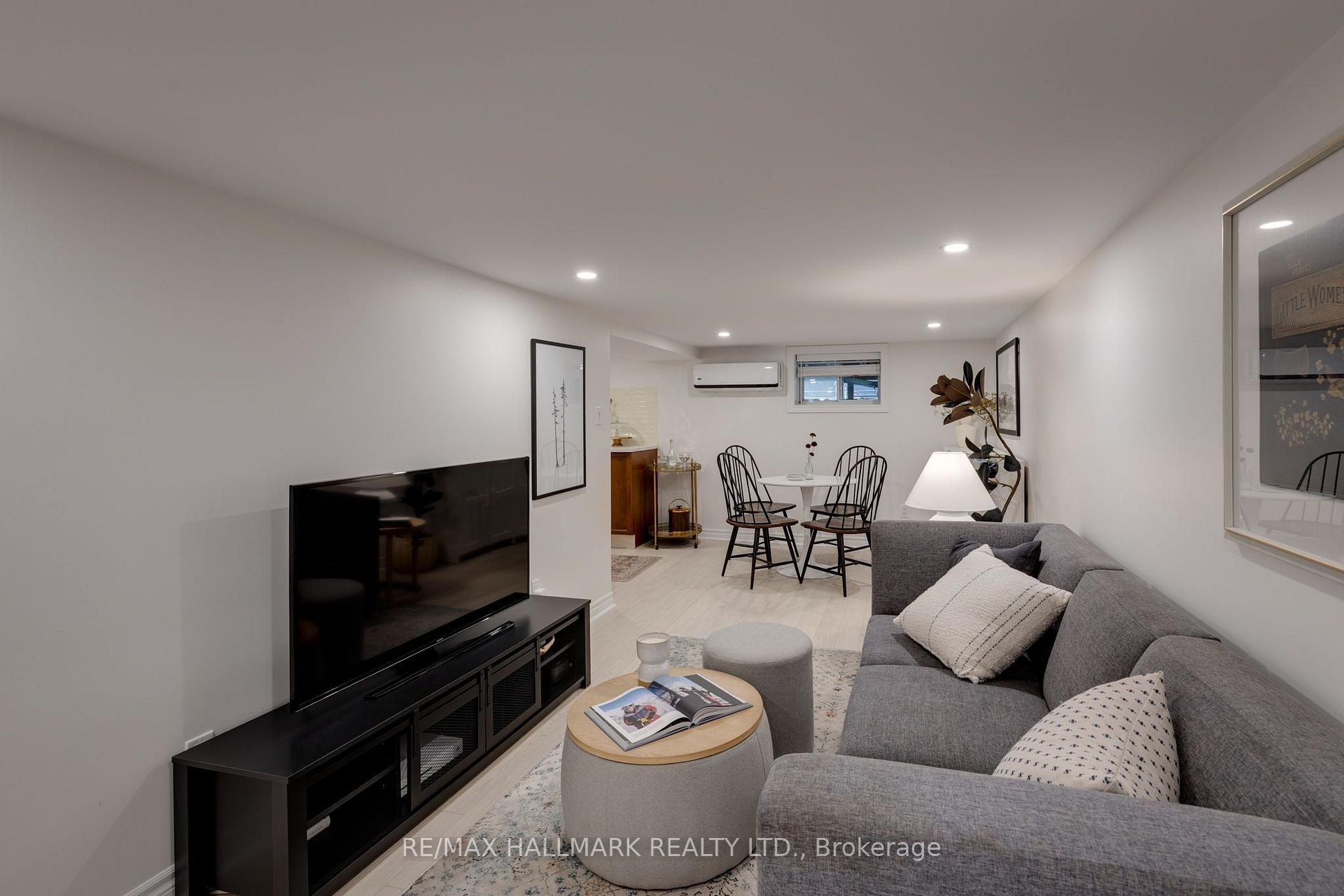 Photo 16 of 28 Thora Avenue, Scarborough, Oakridge — HOMEH