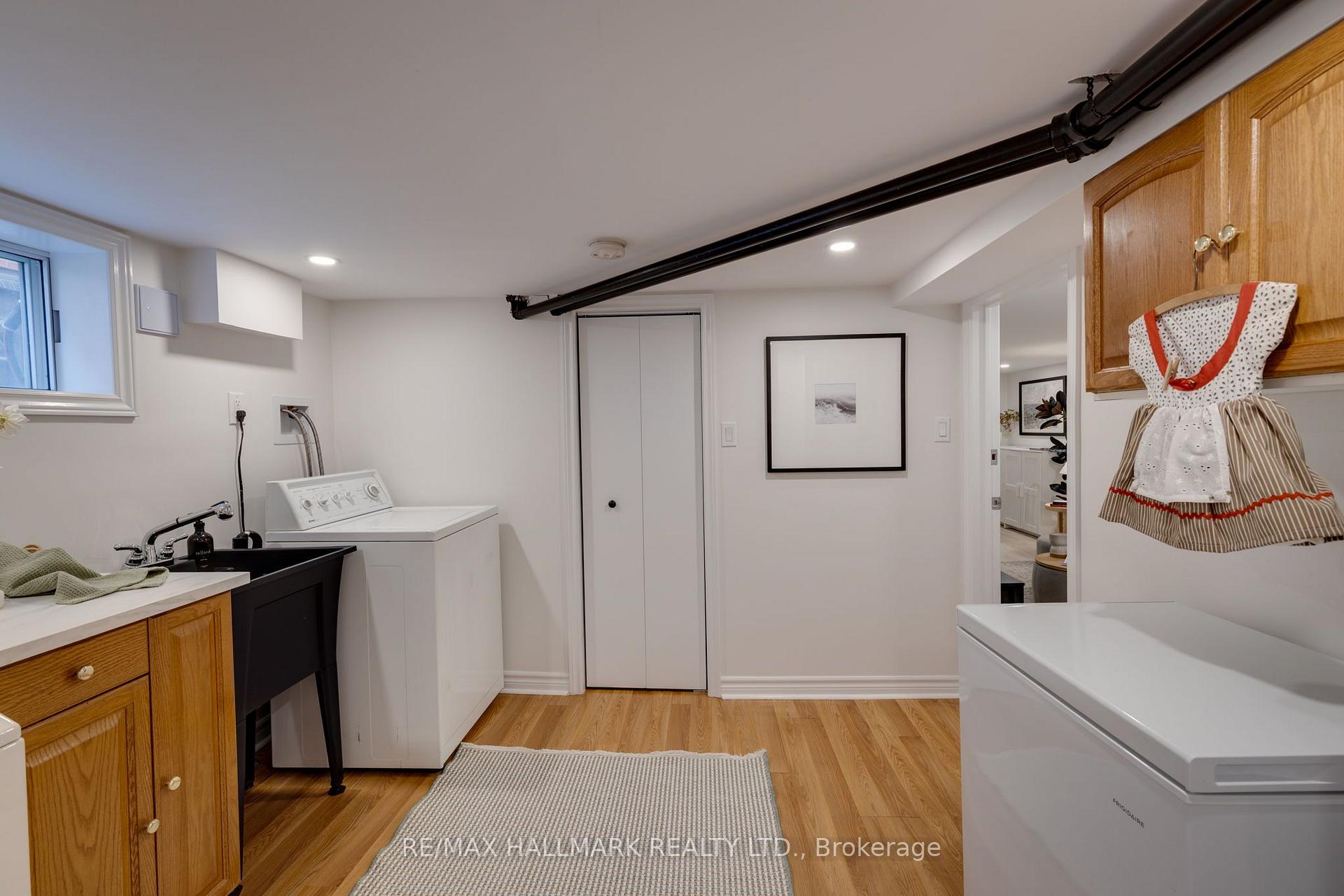 Photo 22 of 28 Thora Avenue, Scarborough, Oakridge — HOMEH
