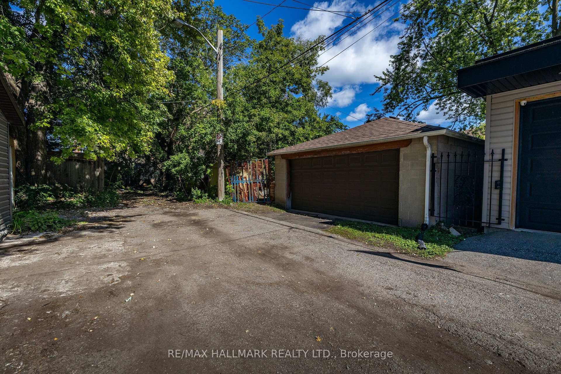 Photo 28 of 28 Thora Avenue, Scarborough, Oakridge — HOMEH