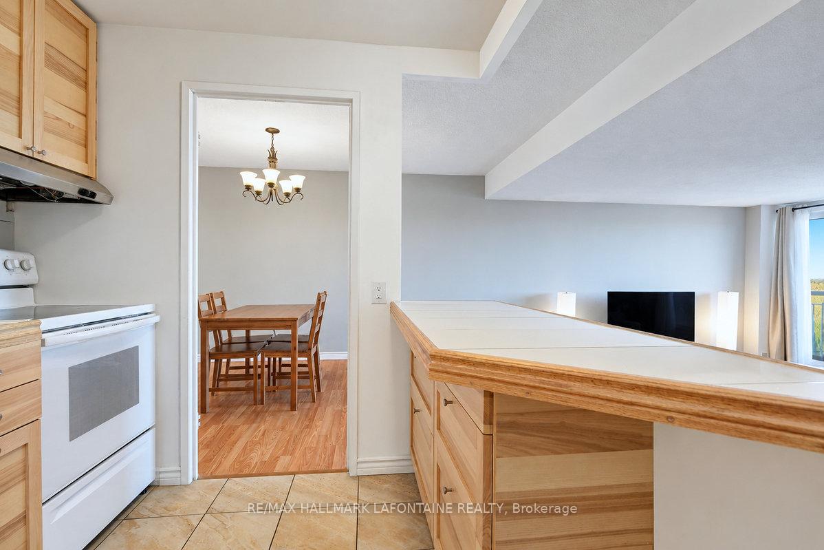 Photo 13 of Unit 2205, 1171 Ambleside Drive, Ottawa, Woodroffe — HOMEH