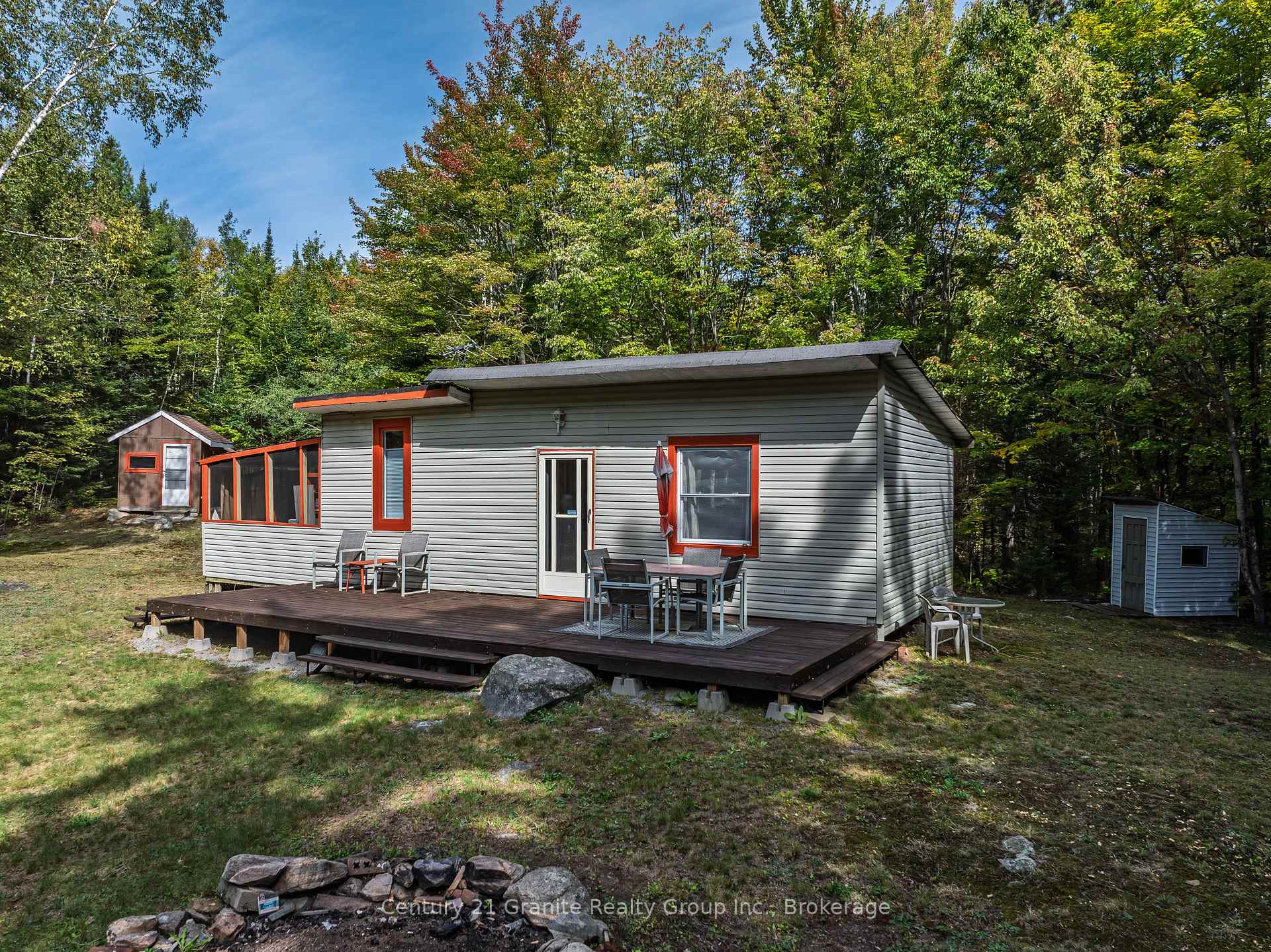 Photo 4 of 1453 Fleming Road, Minden Hills, Anson — HOMEH