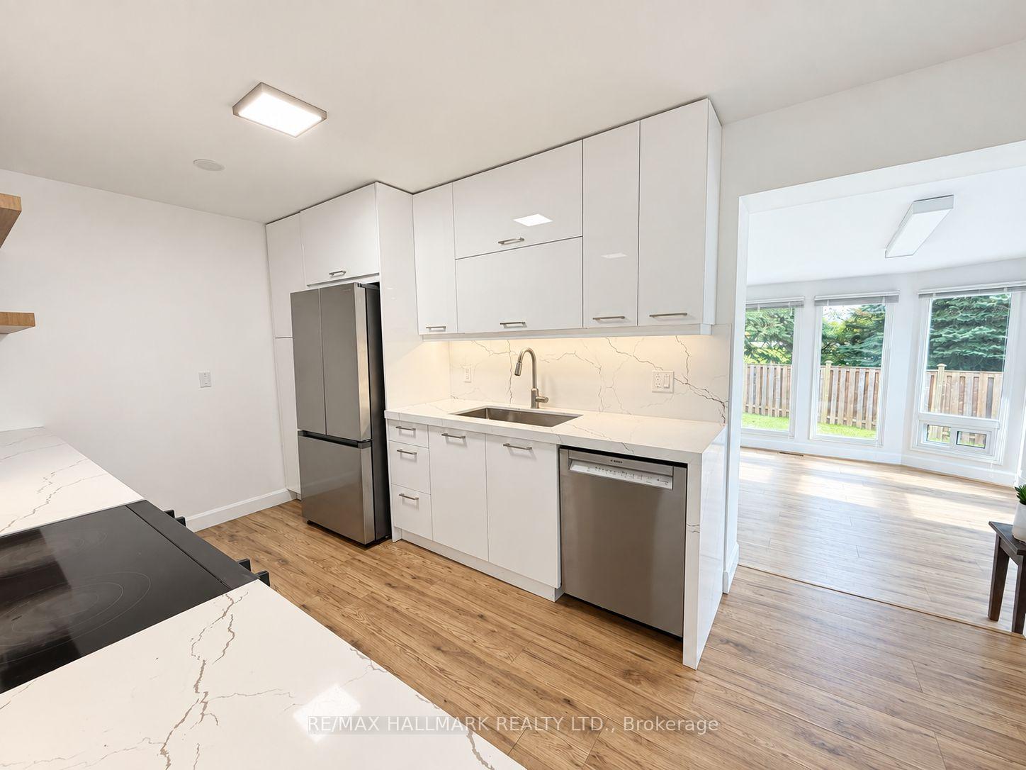 Photo 9 of 23 Ironshield Crescent, Markham, Royal Orchard — HOMEH