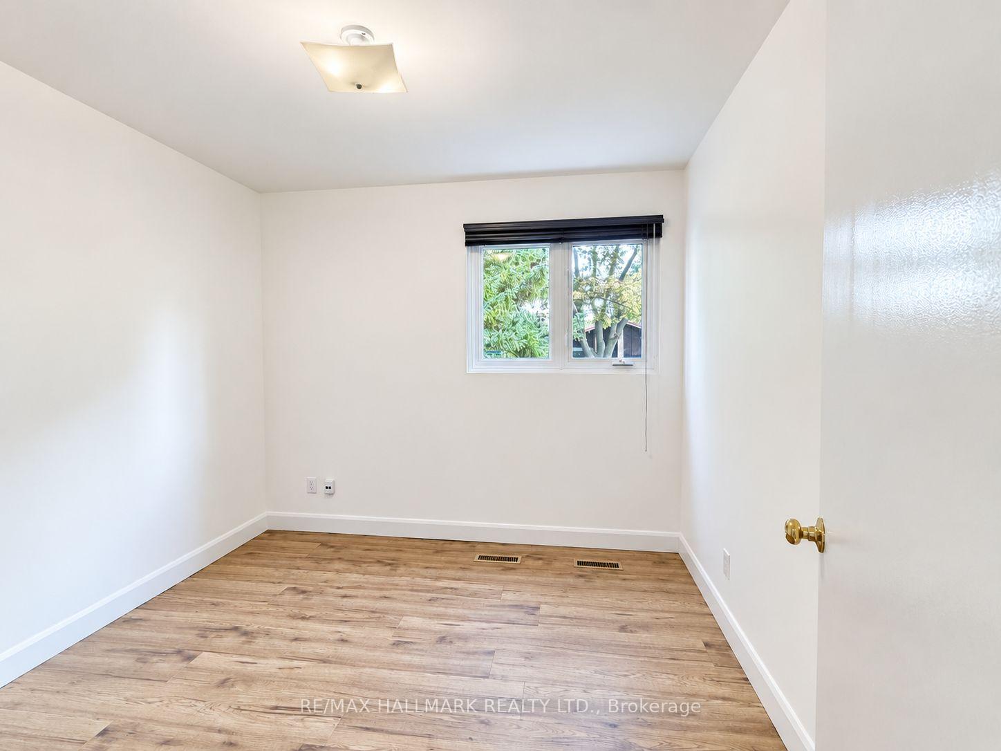 Photo 14 of 23 Ironshield Crescent, Markham, Royal Orchard — HOMEH