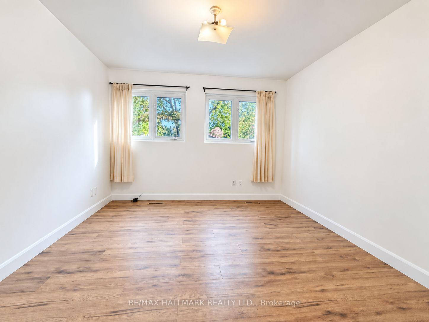 Photo 16 of 23 Ironshield Crescent, Markham, Royal Orchard — HOMEH