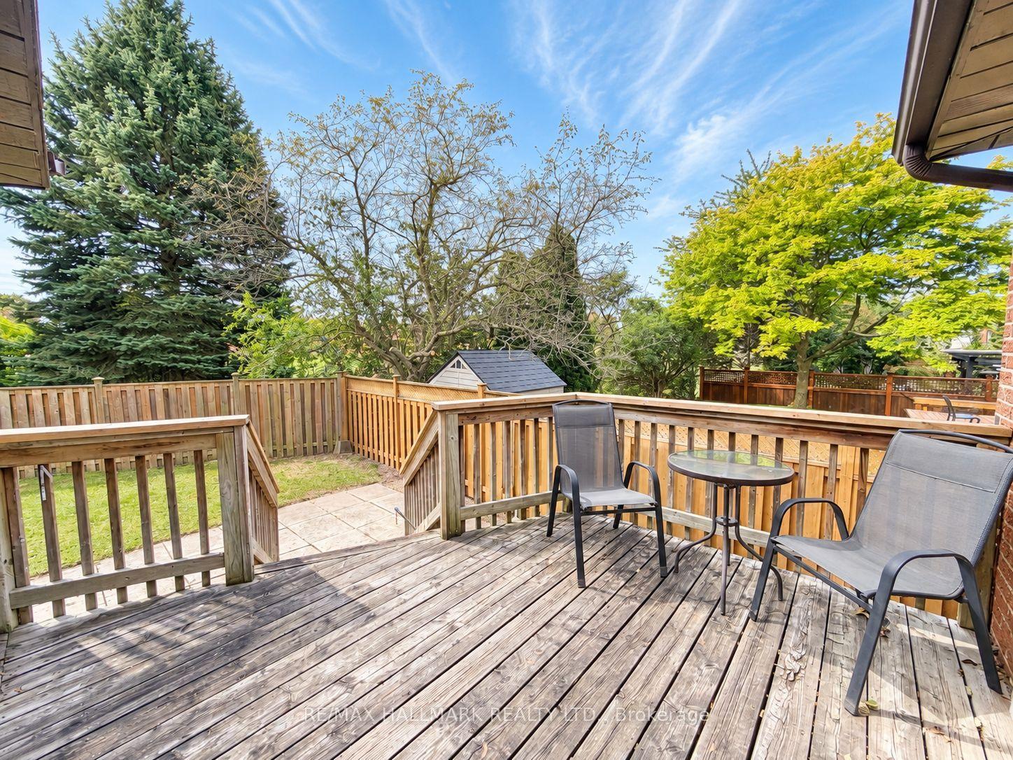 Photo 19 of 23 Ironshield Crescent, Markham, Royal Orchard — HOMEH
