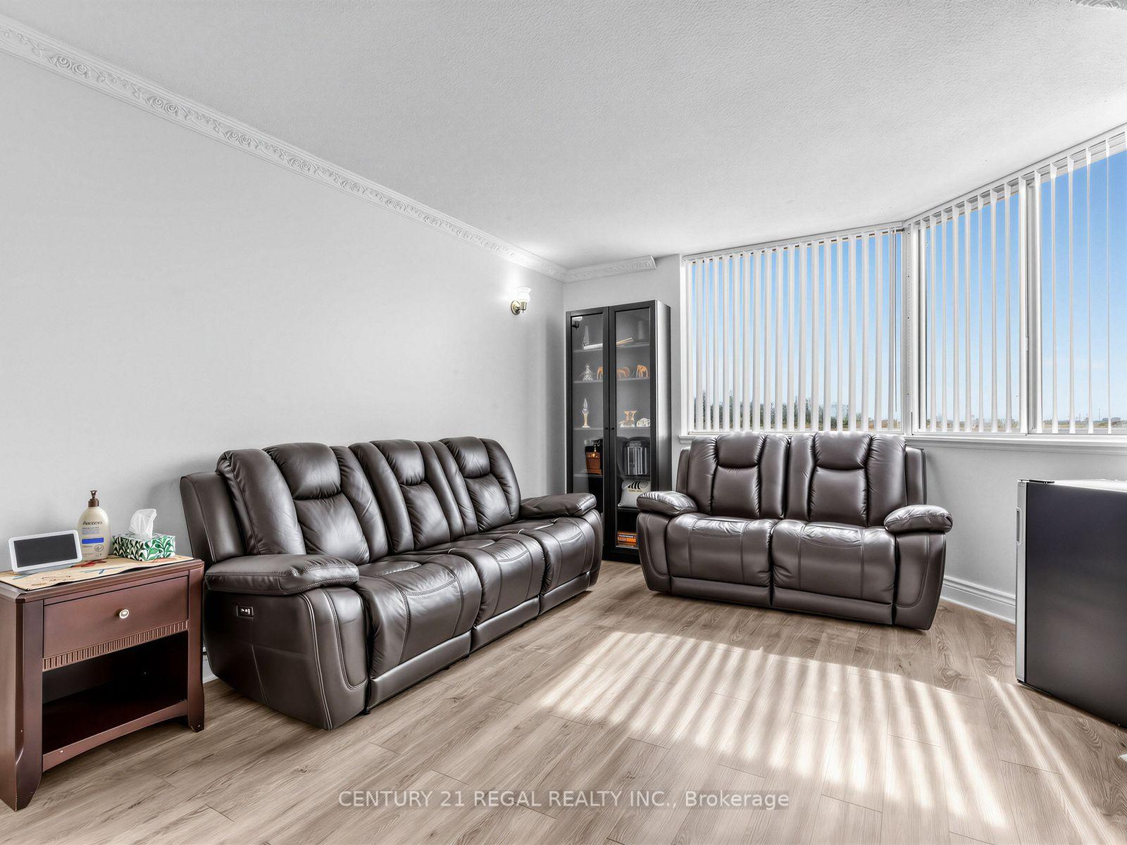 Photo 6 of Unit 2105, 234 Albion Road, Etobicoke, Elms-Old Rexdale — HOMEH
