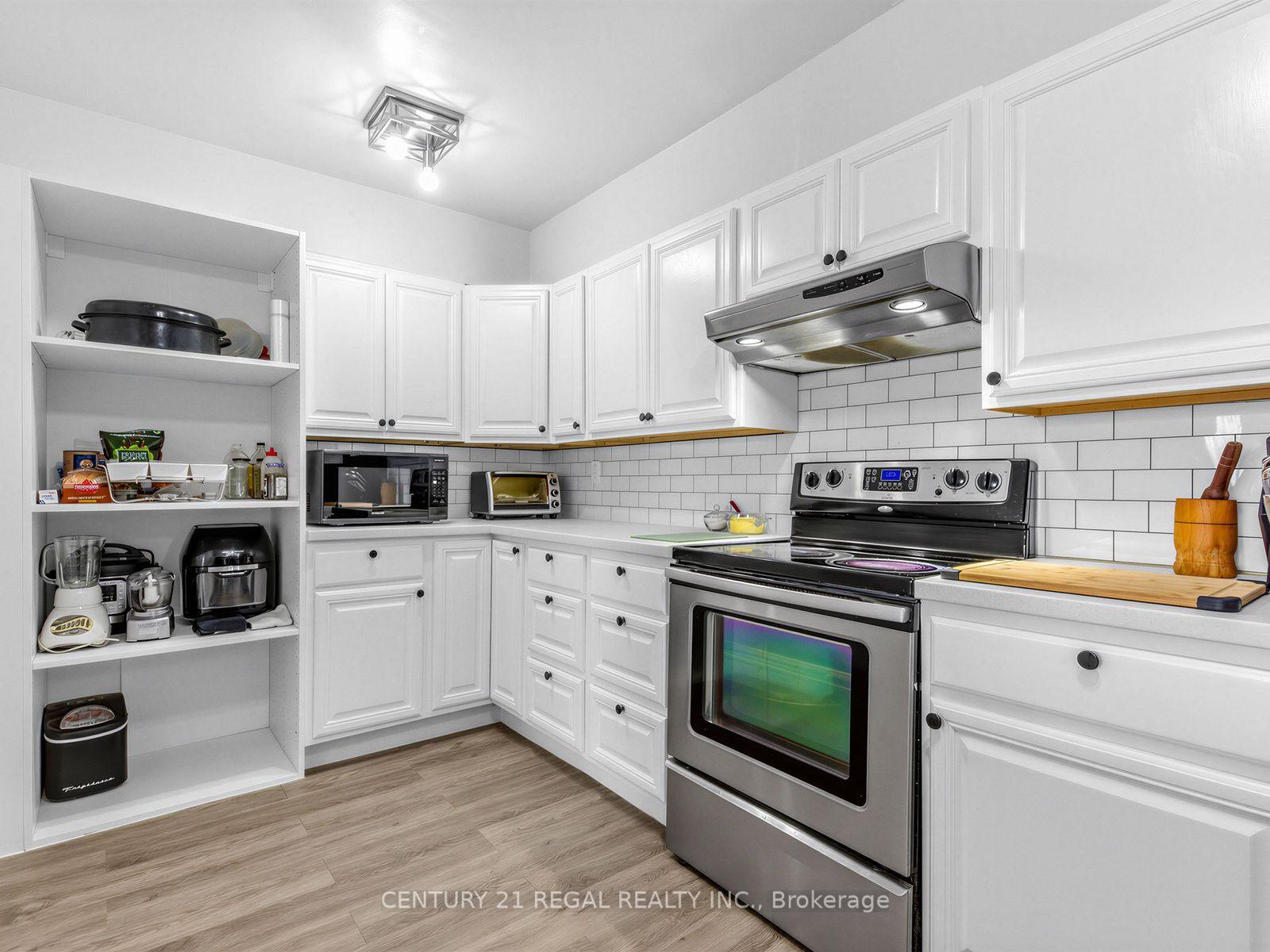 Photo 10 of Unit 2105, 234 Albion Road, Etobicoke, Elms-Old Rexdale — HOMEH