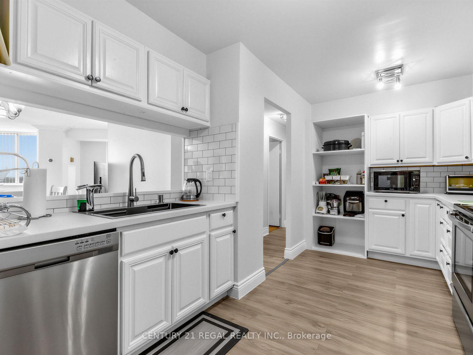 Photo 11 of Unit 2105, 234 Albion Road, Etobicoke, Elms-Old Rexdale — HOMEH