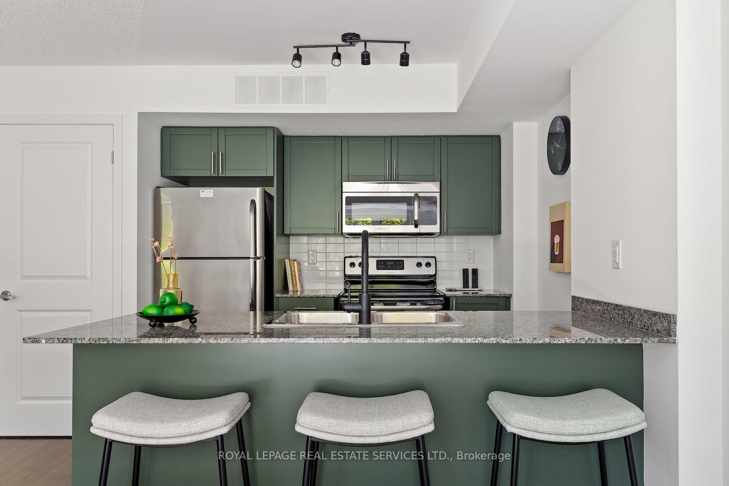 Photo 7 of Unit 227, 7 Foundry Avenue, Toronto, Dovercourt-Wallace Emerson-Junction — HOMEH